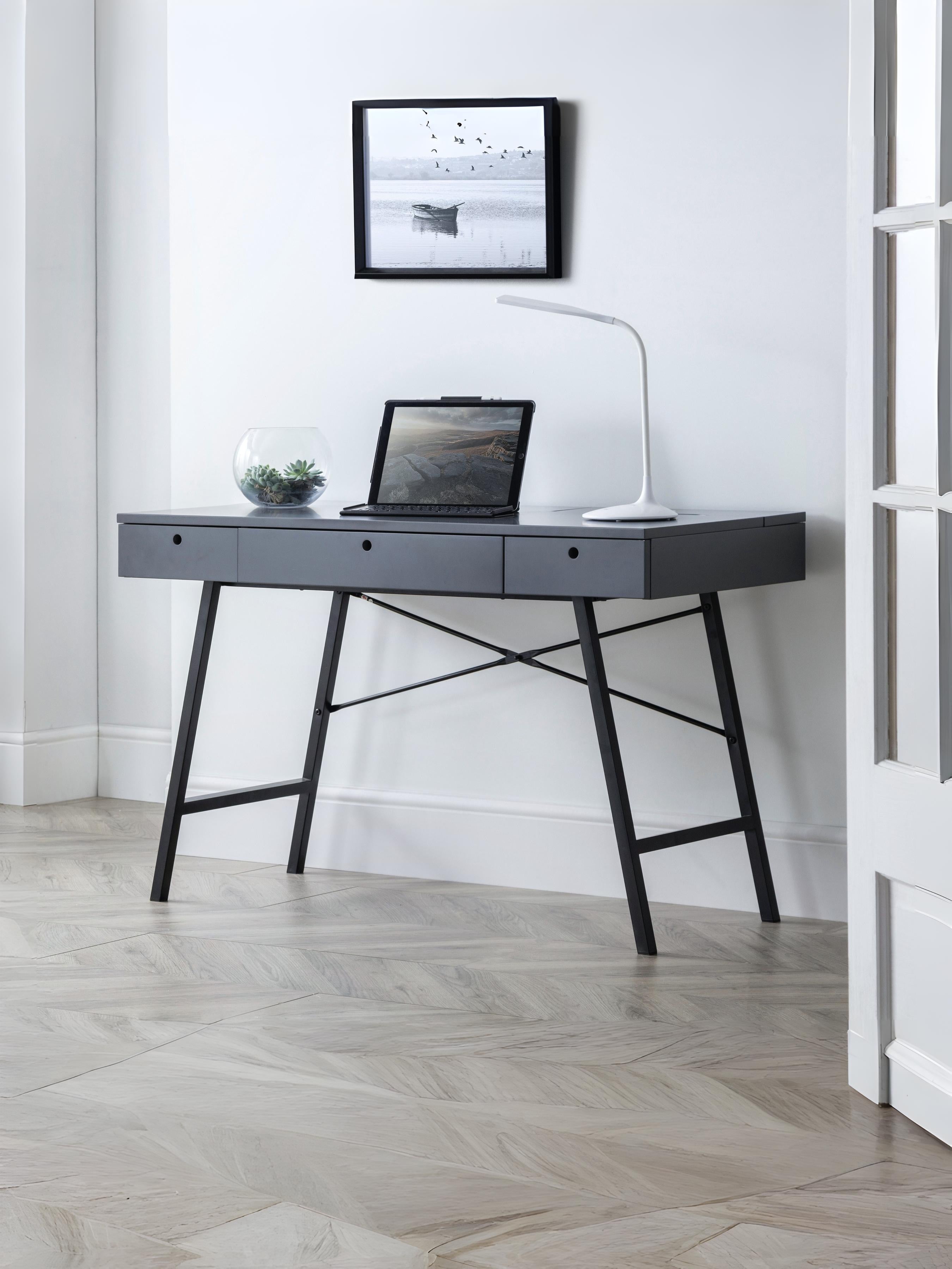 Desks at Any Bed