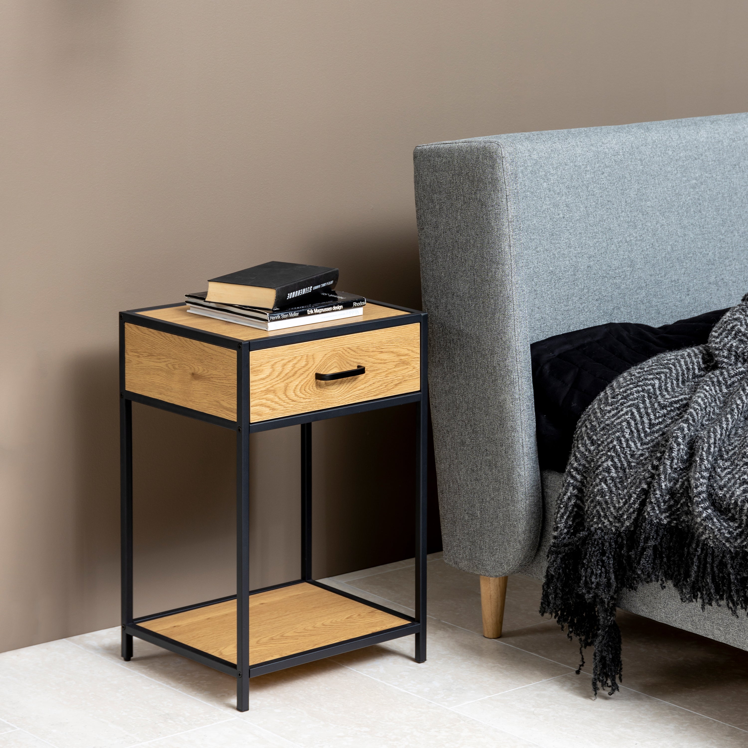Seaford Bedside Table with 1 Drawer in Black & Oak – FTG, view 5