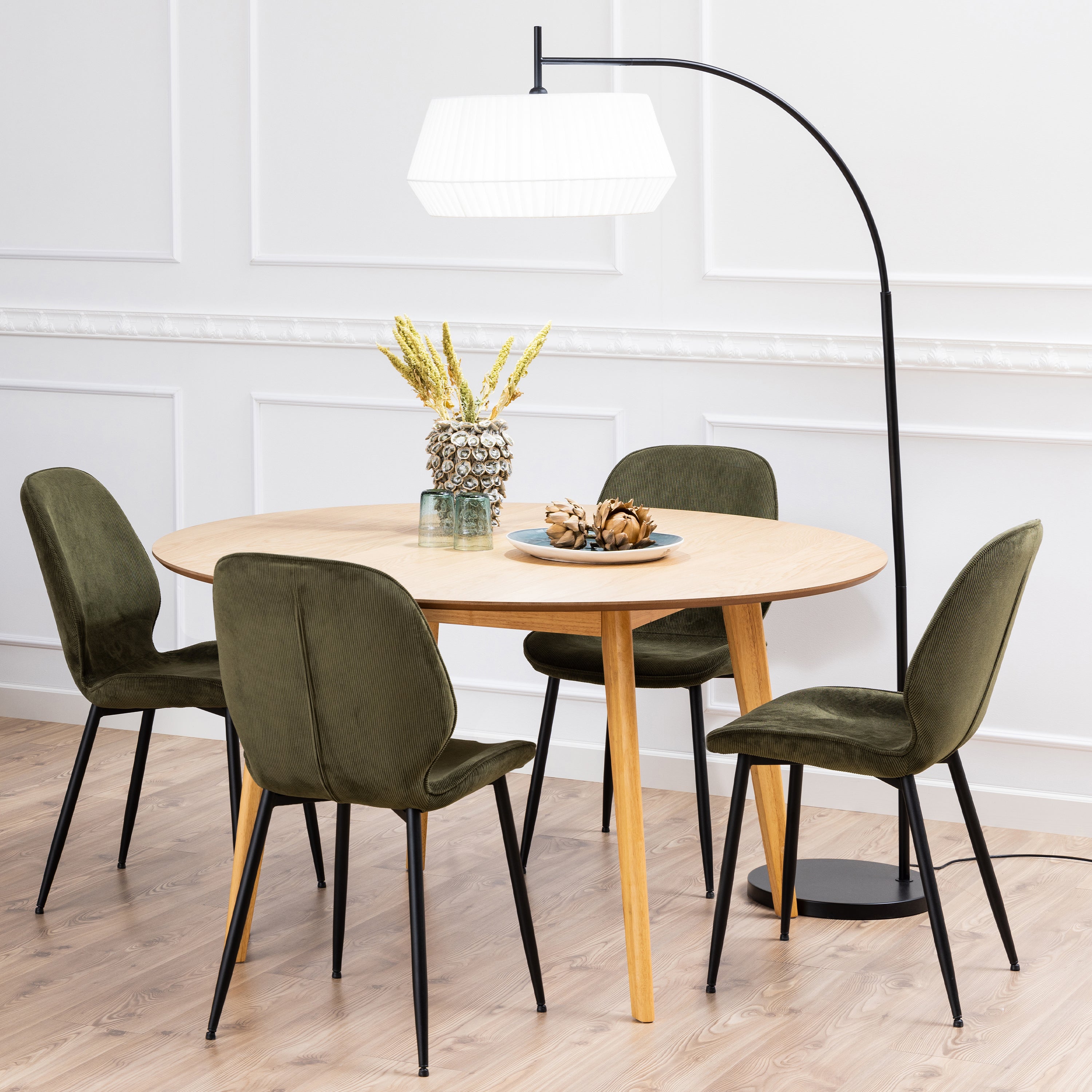 Roxby Round Dining Table in Oak 140x76cm – FTG, view 4