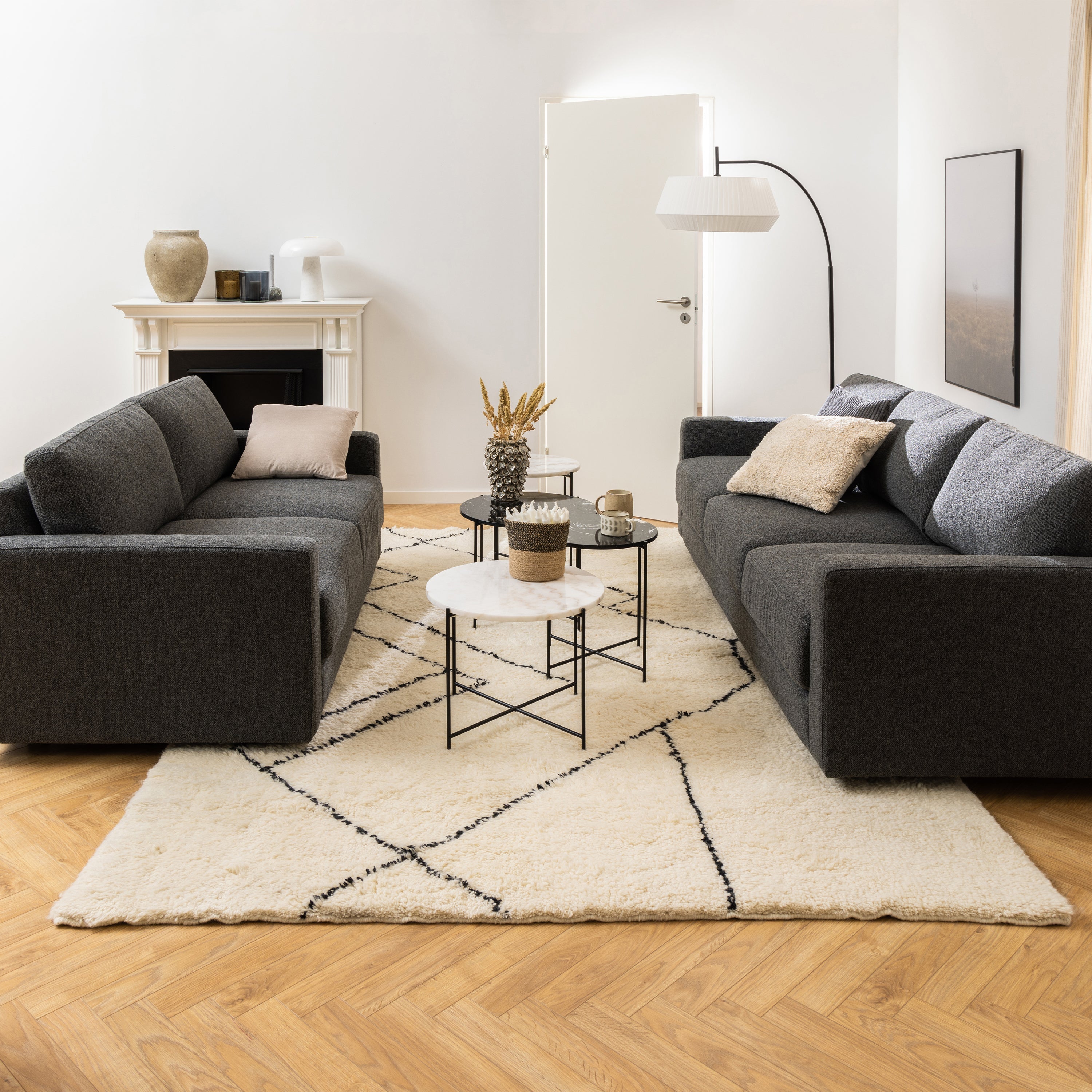 Avila Side Table with White Marble Top 52x40cm – FTG, view 3