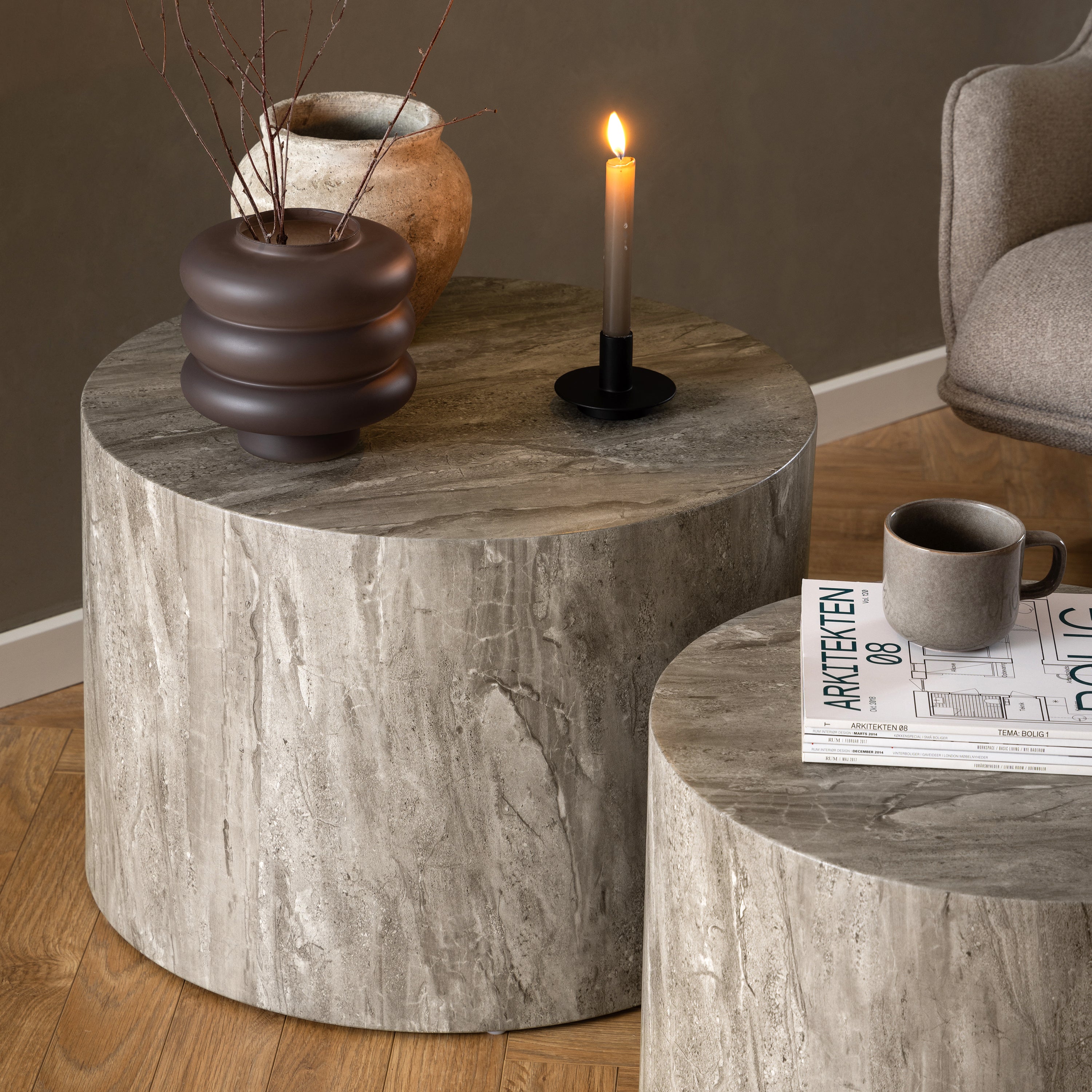 Dice Round Coffee Table Set in Grey Marble – FTG, view 5