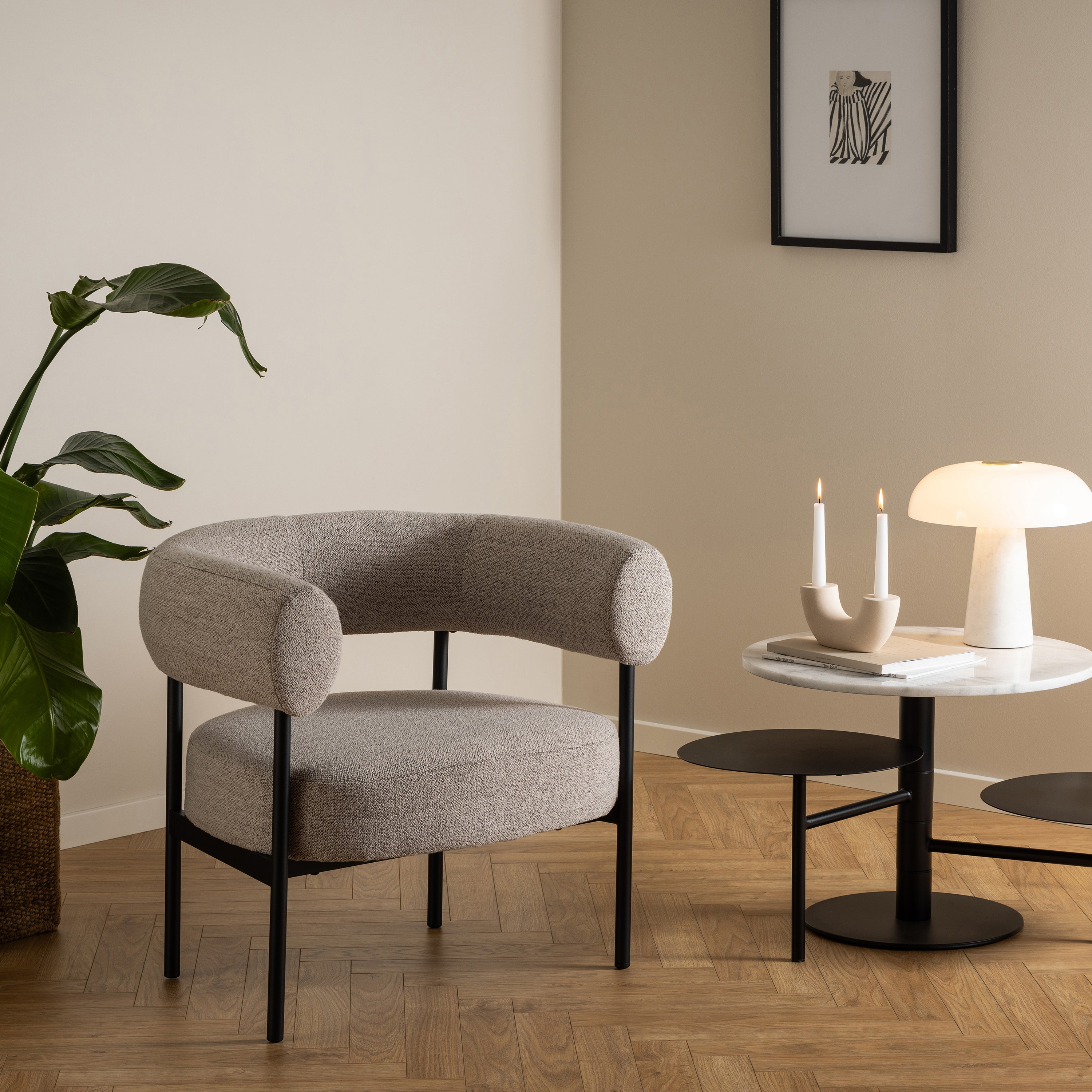 Oakfield Lounge Chair in Beige Fabic with Black Legs – FTG, view 4