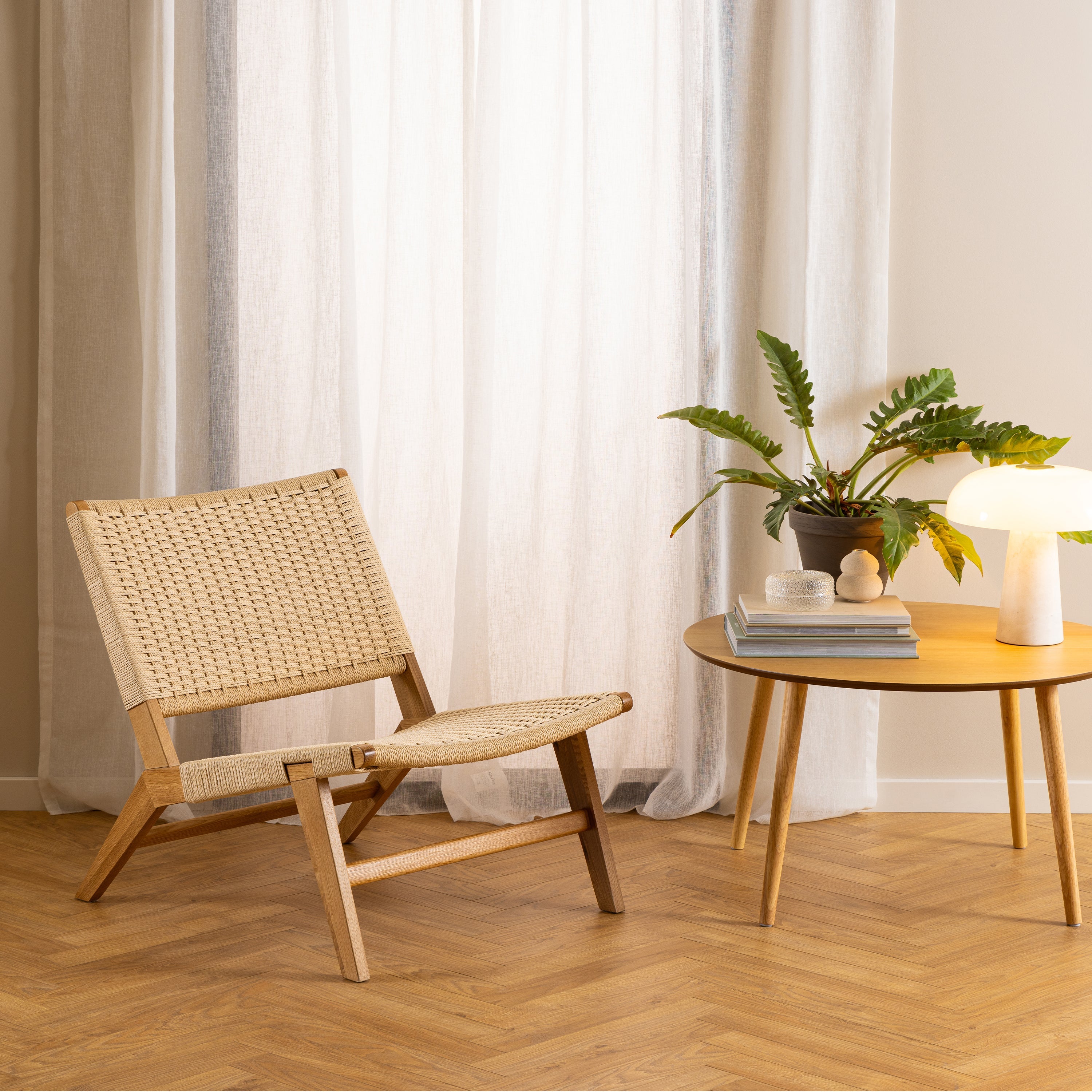Carson Lounge Chair in Off White and Oak – FTG, view 4