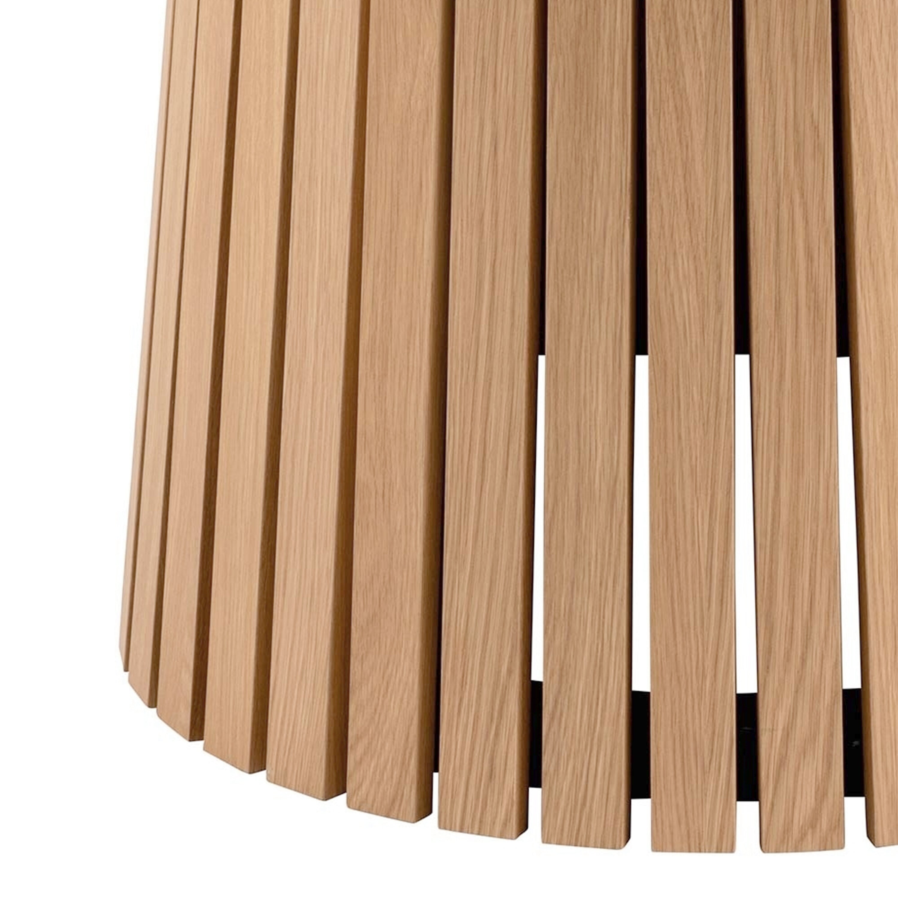 Christo Round Dining Table in Oak – FTG, view 5