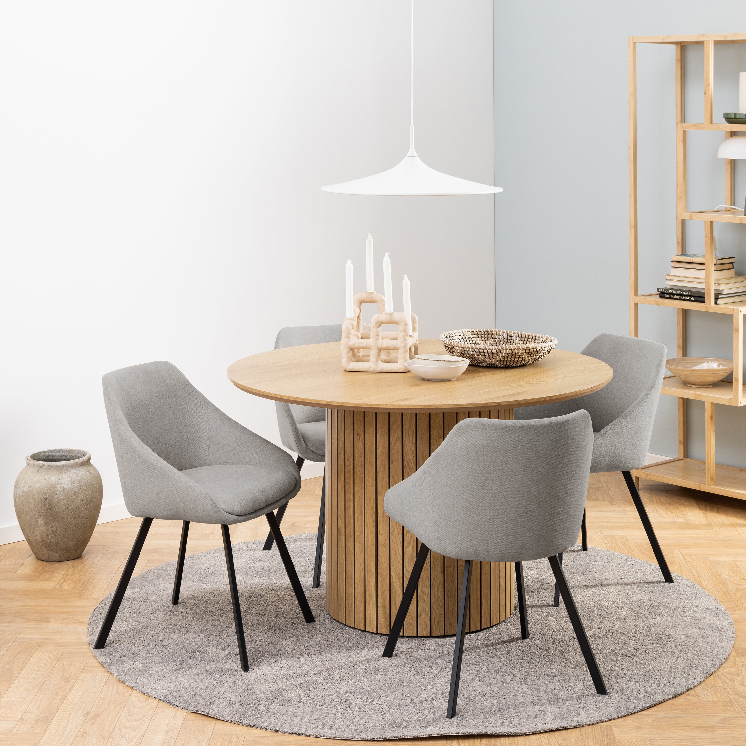 Yale Dining Table in Oak – FTG, view 5