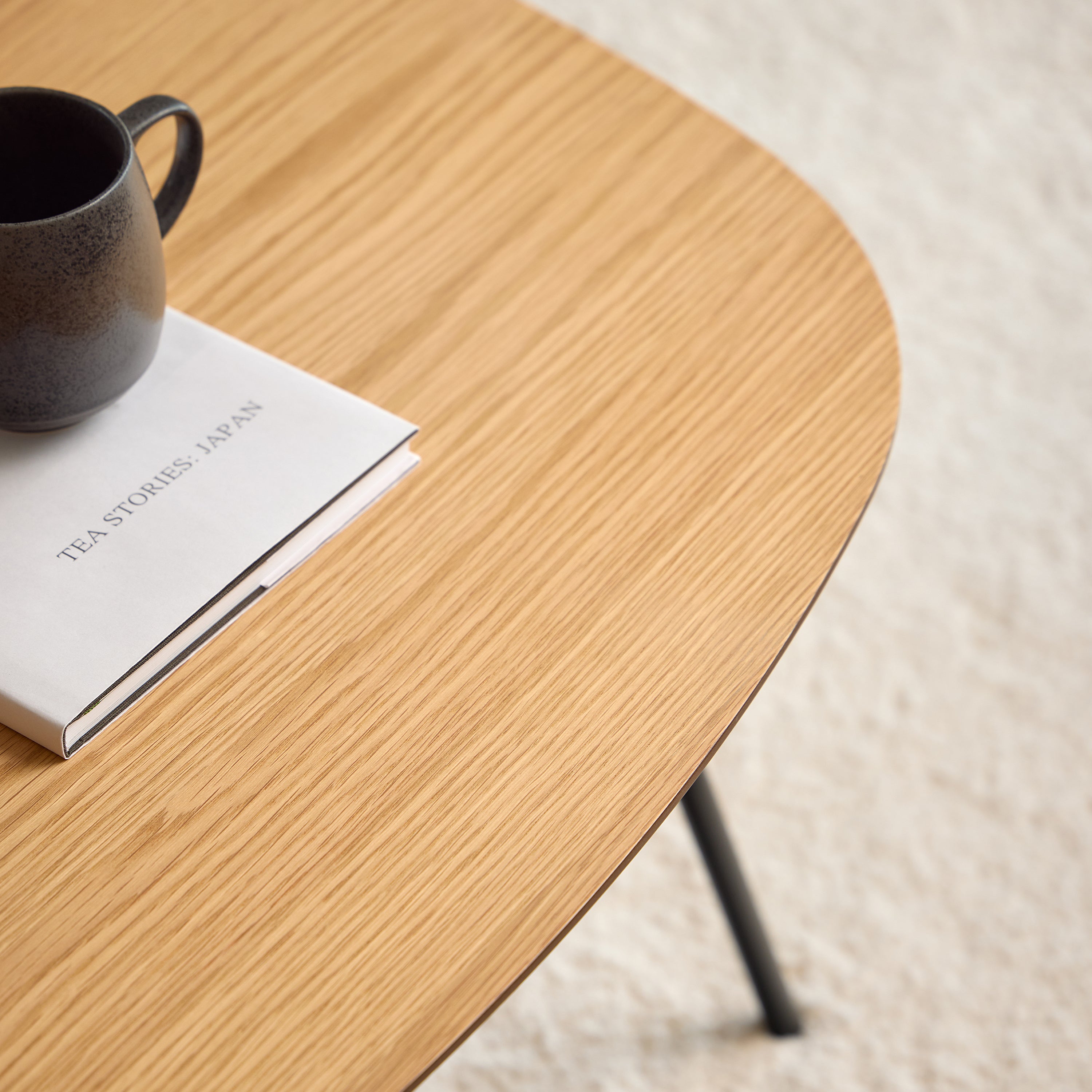 Caracas Square Coffee Table in Oak and Matt Black – FTG, view 4