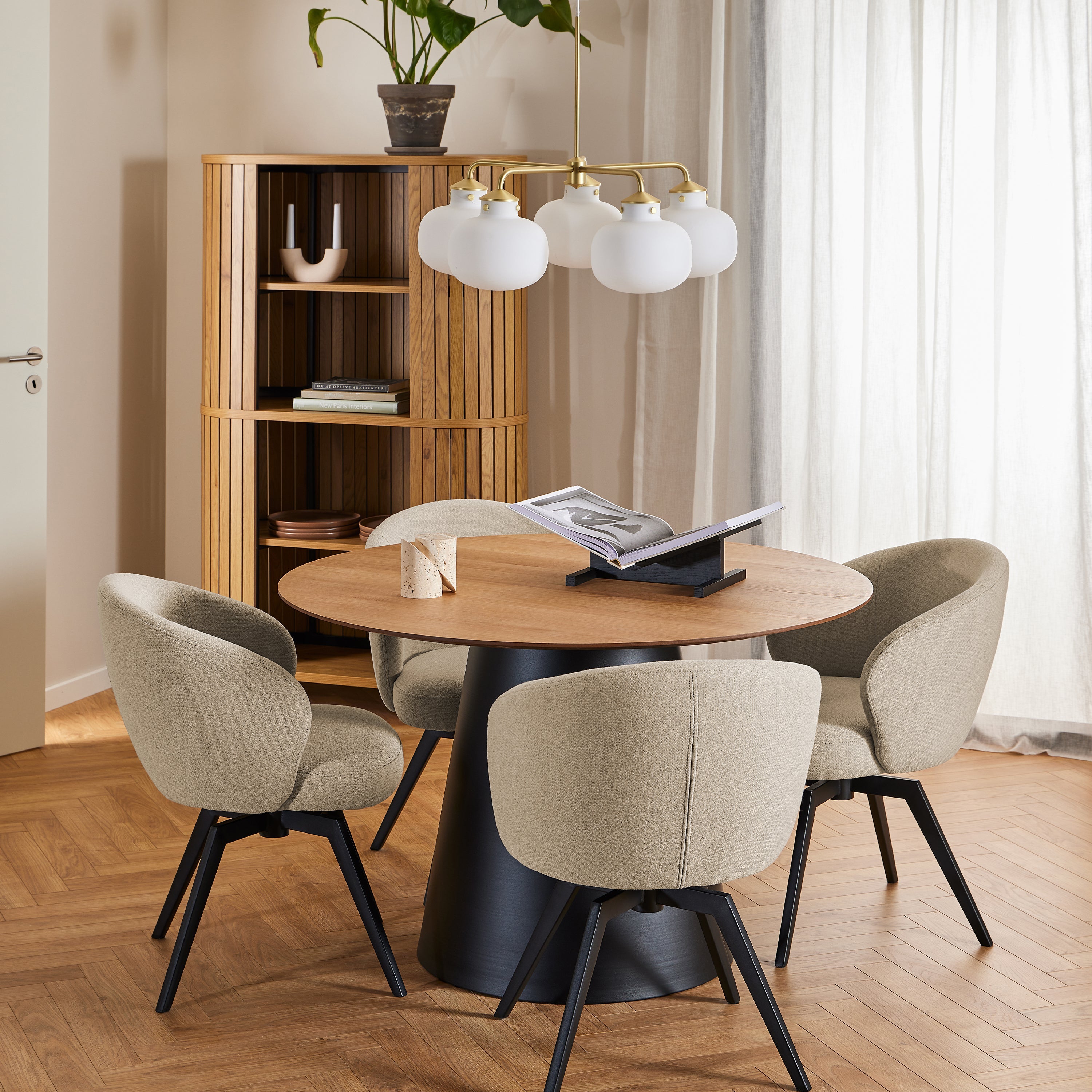 Soli Round Dining Table in Oak/Black 120x75cm – FTG, view 3