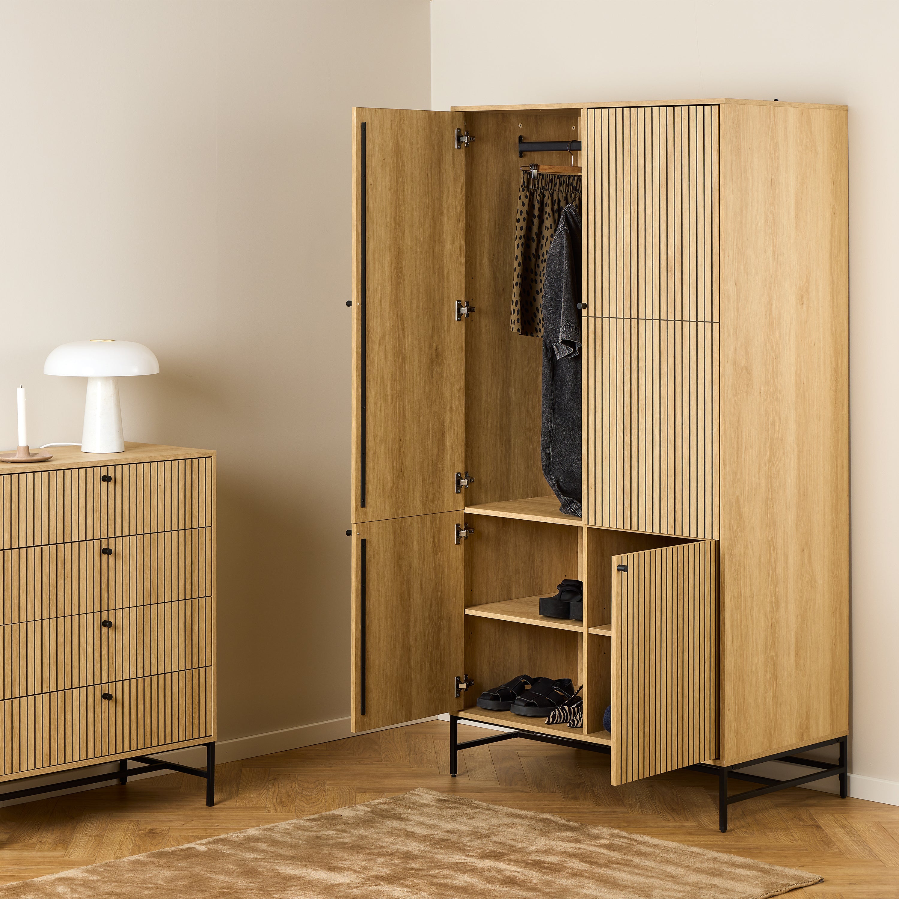 Albany Wardrobe 4 Doors in Black/Oak – FTG, view 6