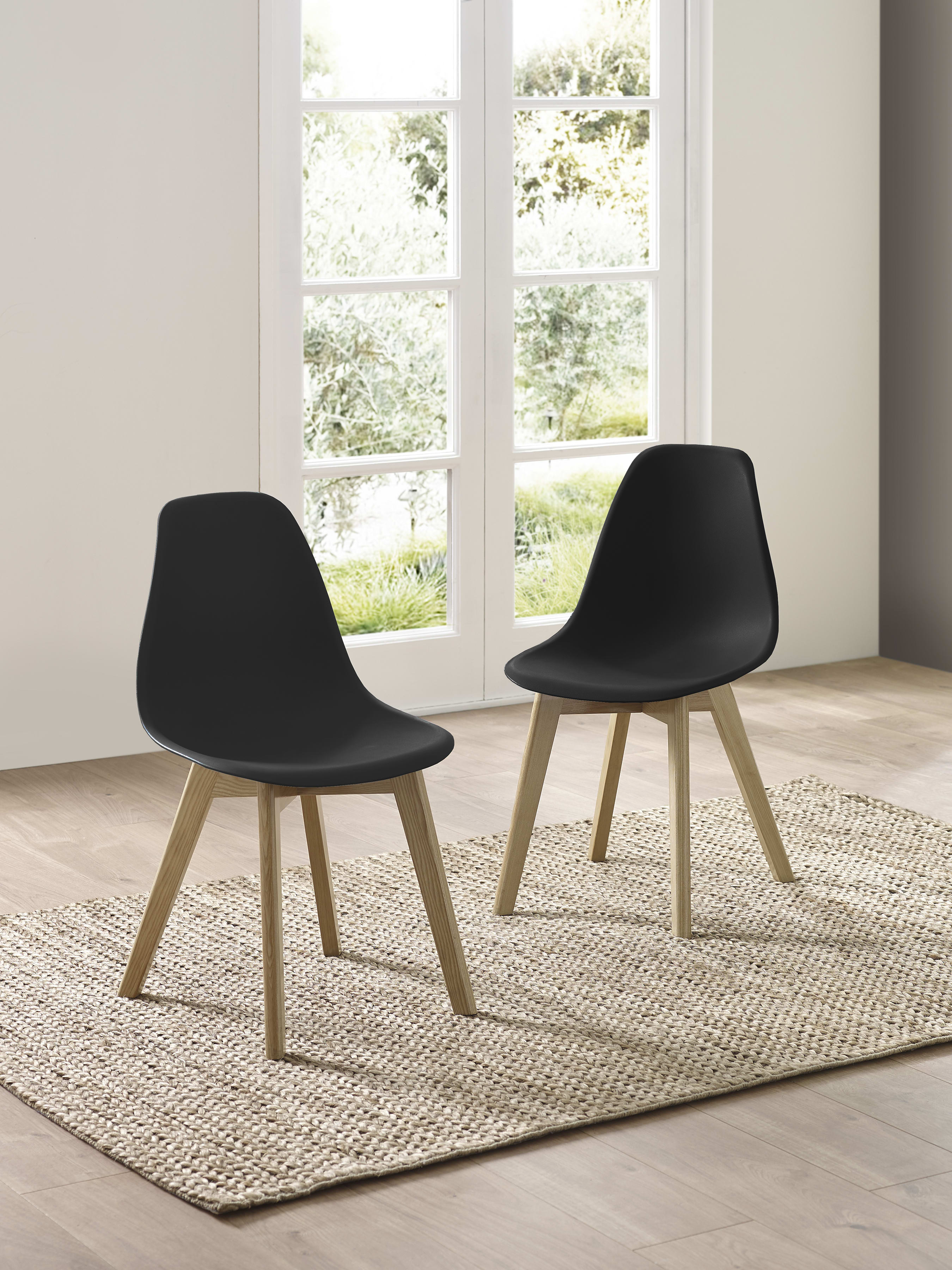 Set of 2 Agatha Black Plastic Dining Chairs with Wooden Legs