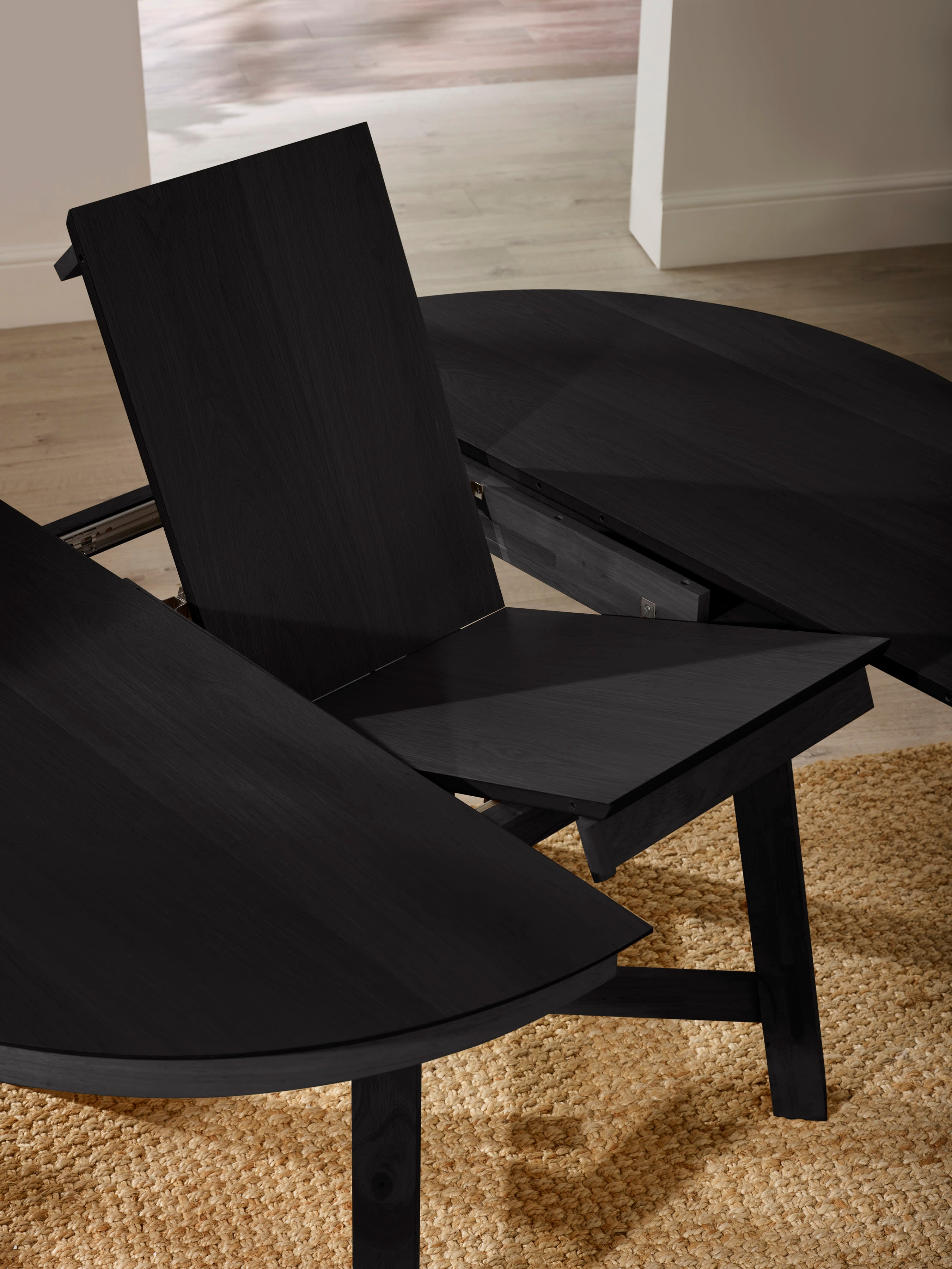 Annika Satin Black Oak Veneer 115-154cm Extending Round Dining Table – Black Oak Effect