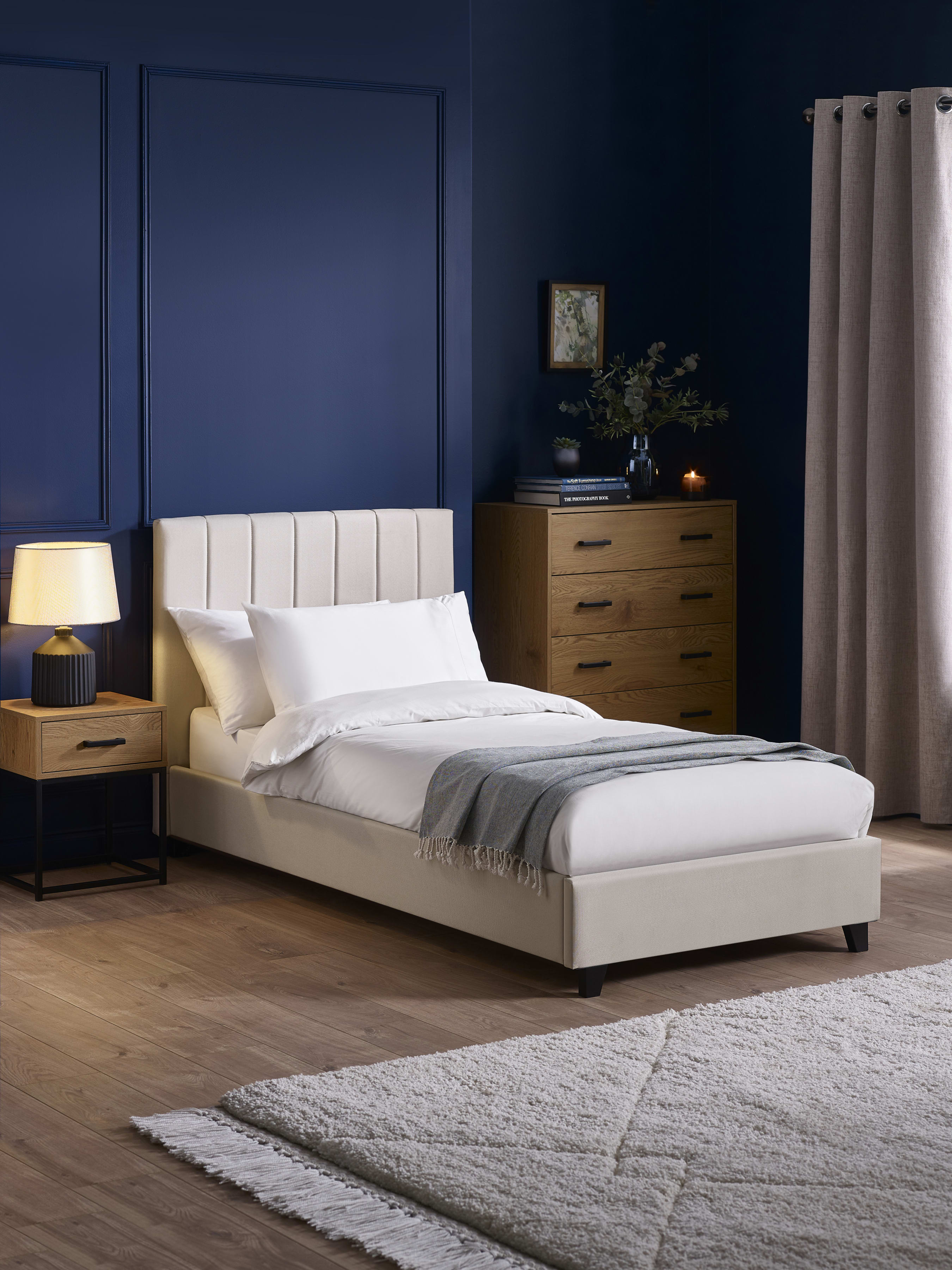 Aylen Oatmeal Faux Linen Upholstered Bed Frame – Oatmeal Linen