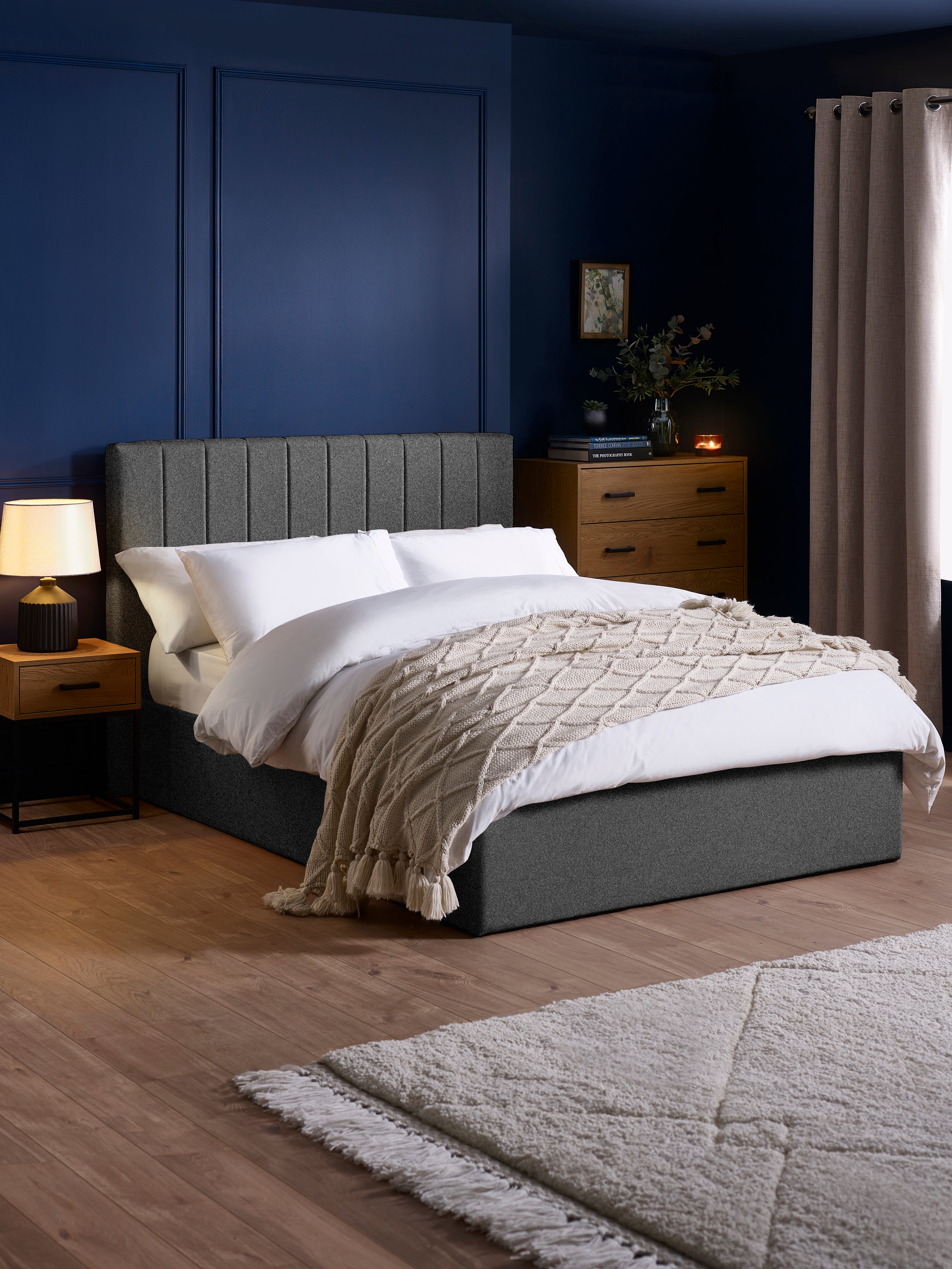 Aylen Dark Grey Faux Linen Upholstered Ottoman Storage Bed Frame – Dark Grey Linen