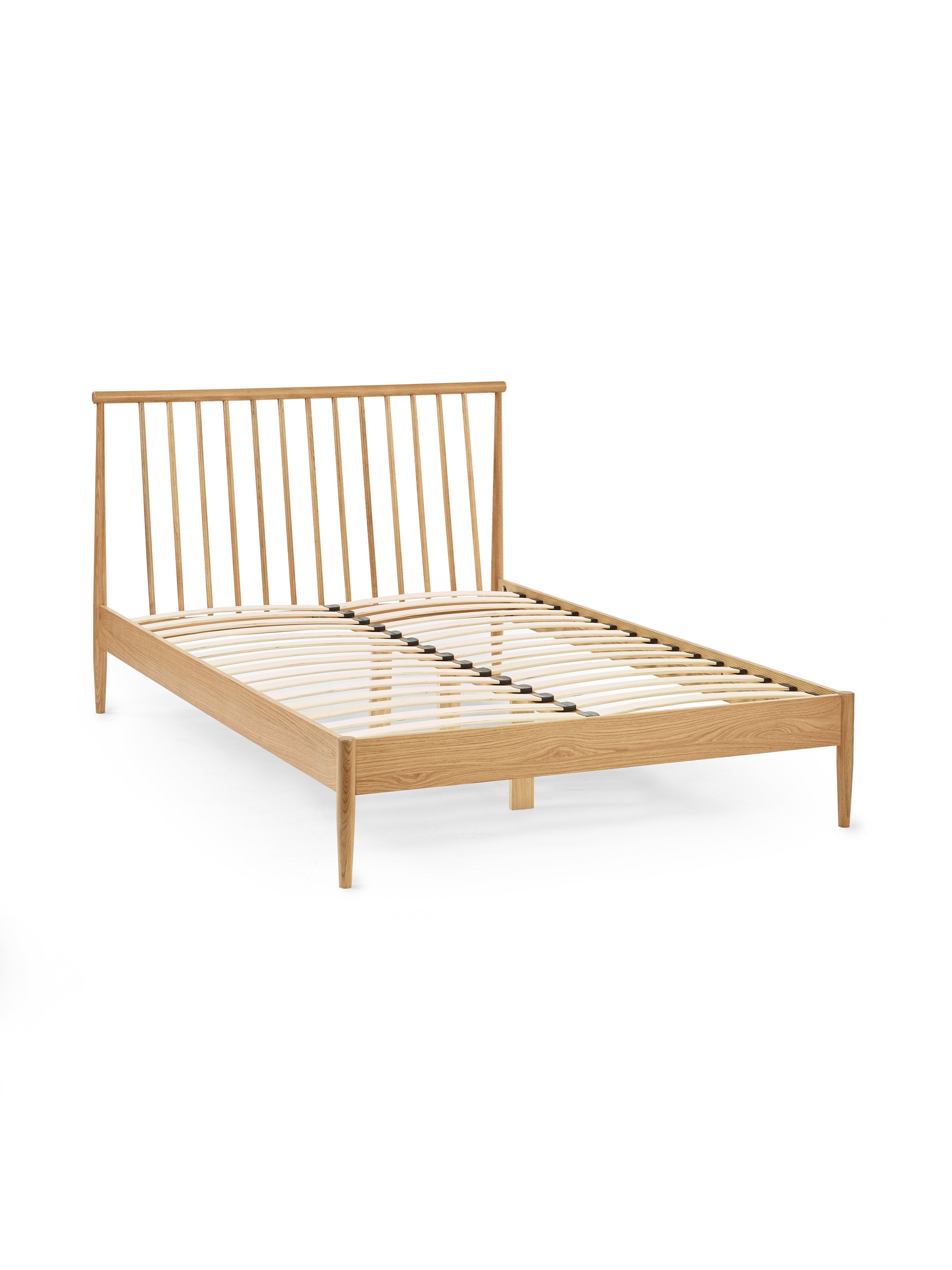 Belton Oak Spindle Bed