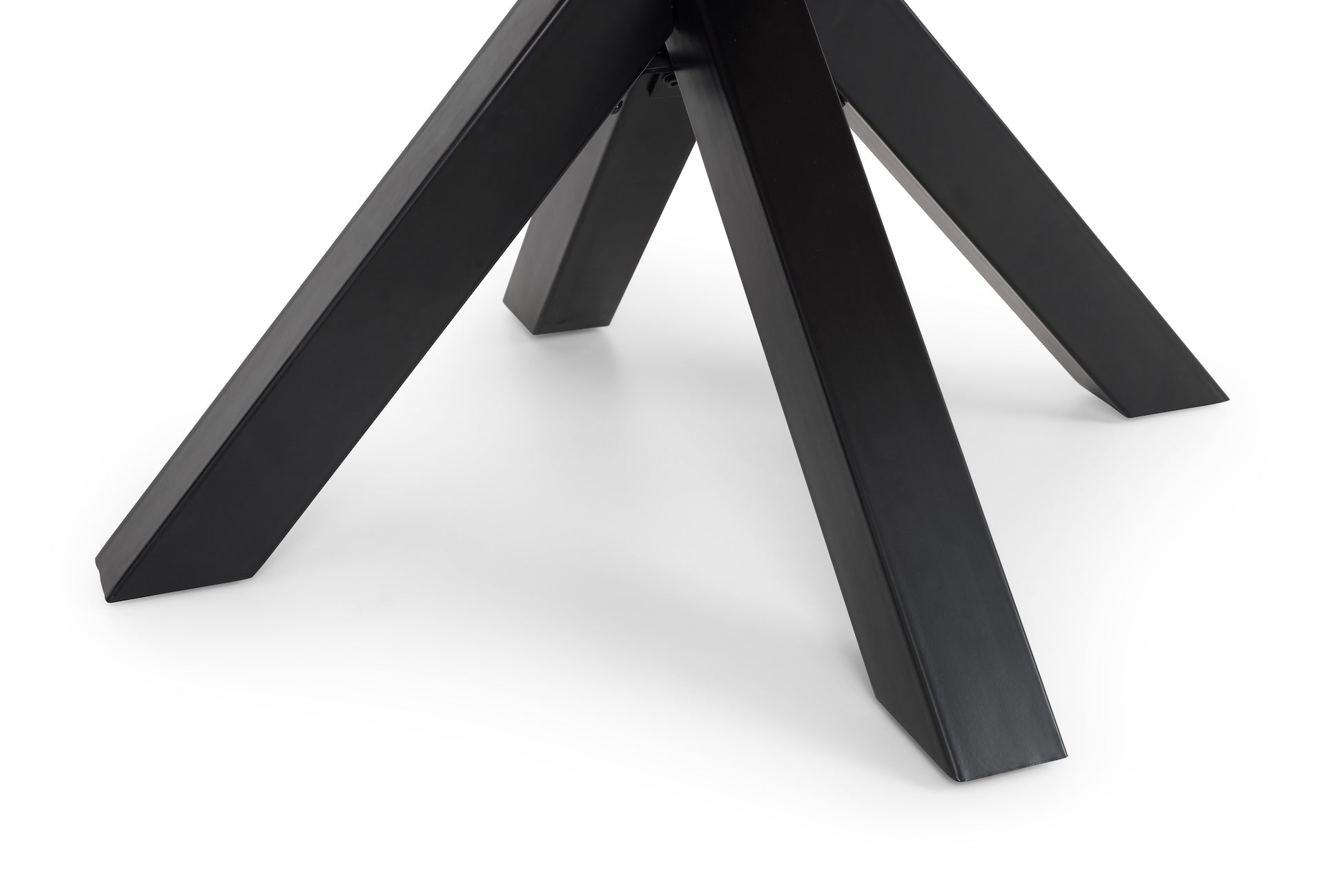 Berwick Round Dining Table – Julian Bowen, view 5