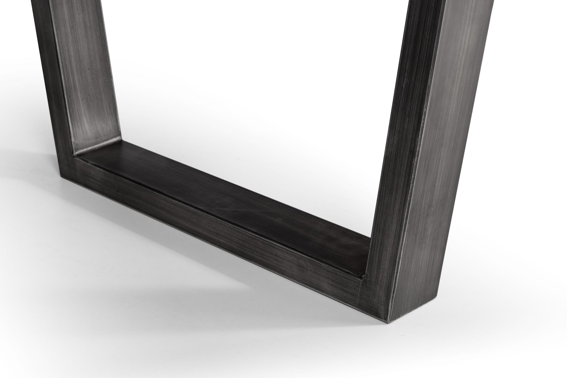 Brooklyn Dining Table - Oak – Julian Bowen, view 4