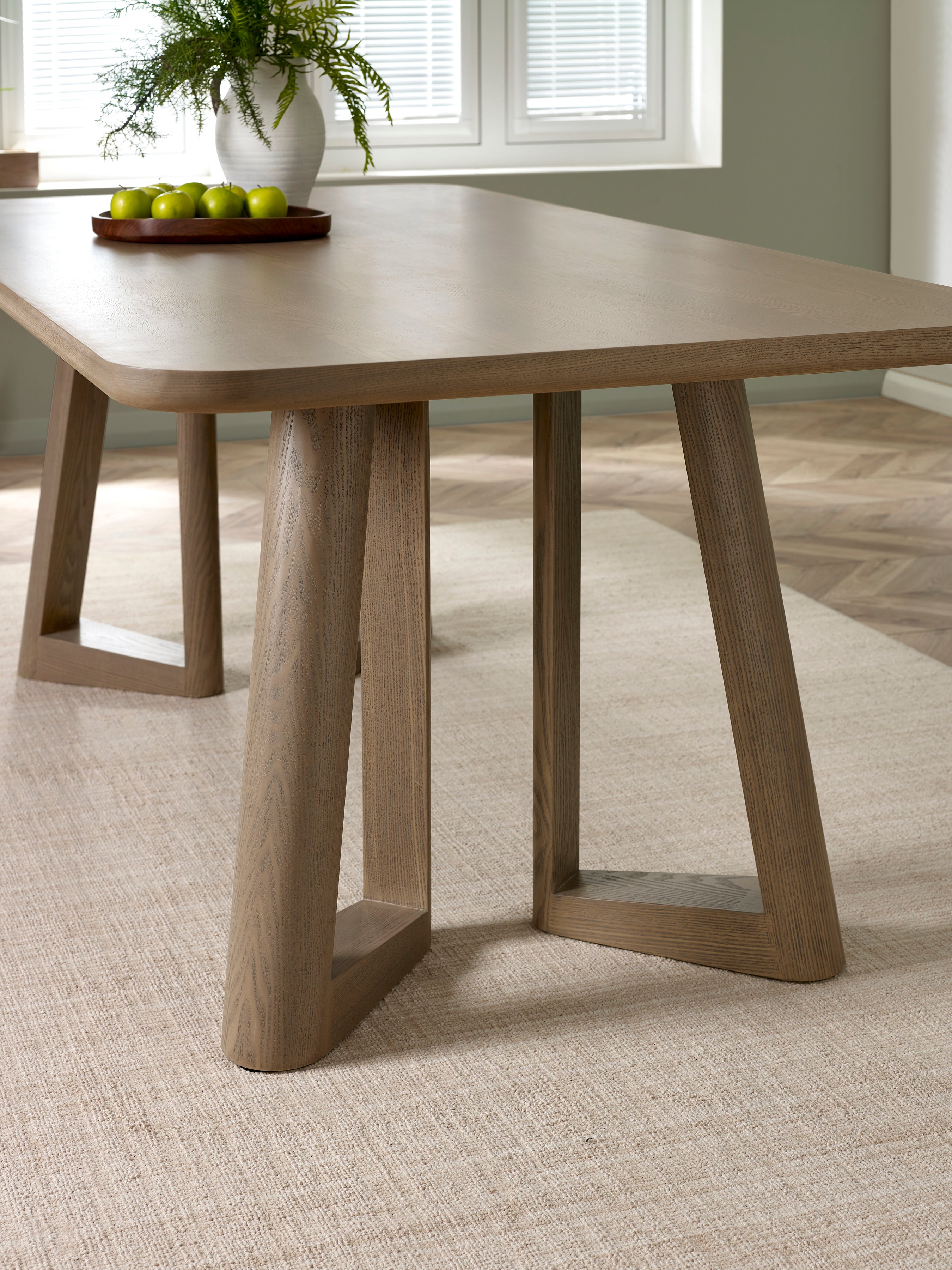 Caravelle Rectangular 4-6 Seater Dining Table – Smokey Oak Effect