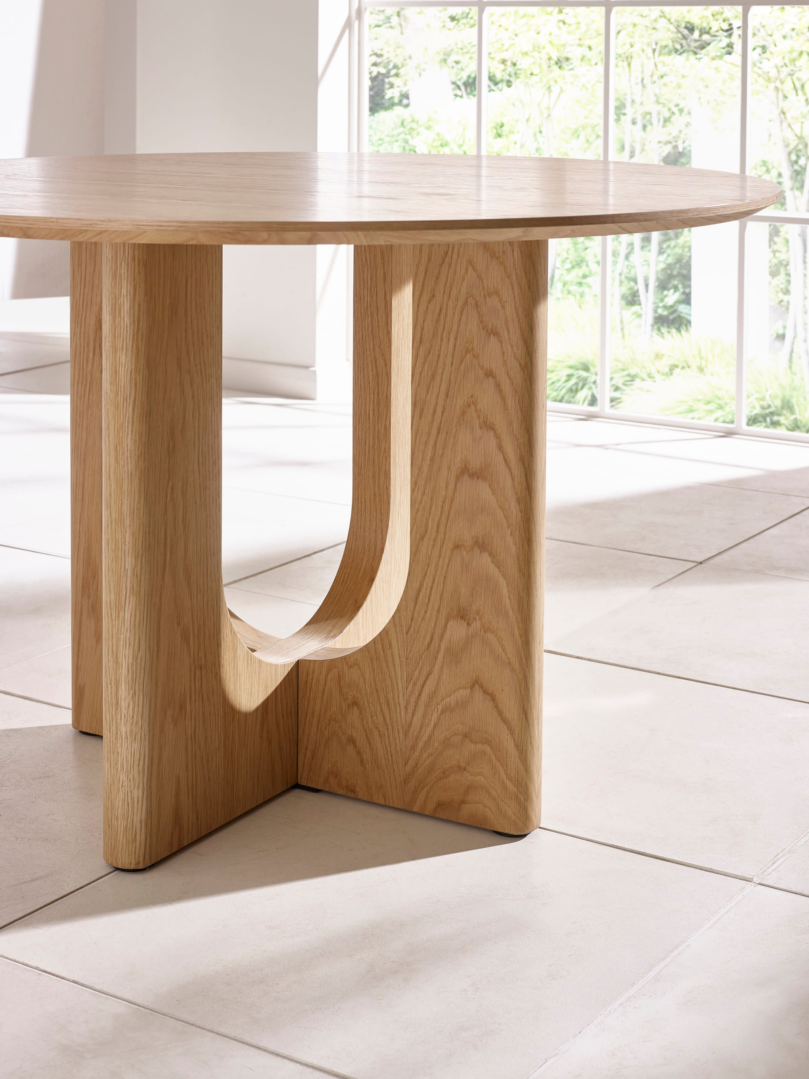Cellini Round Oak Effect Dining Set with 4 Holly Fully Upholstered Beige Chenille Chairs – Natural Oak Effect
