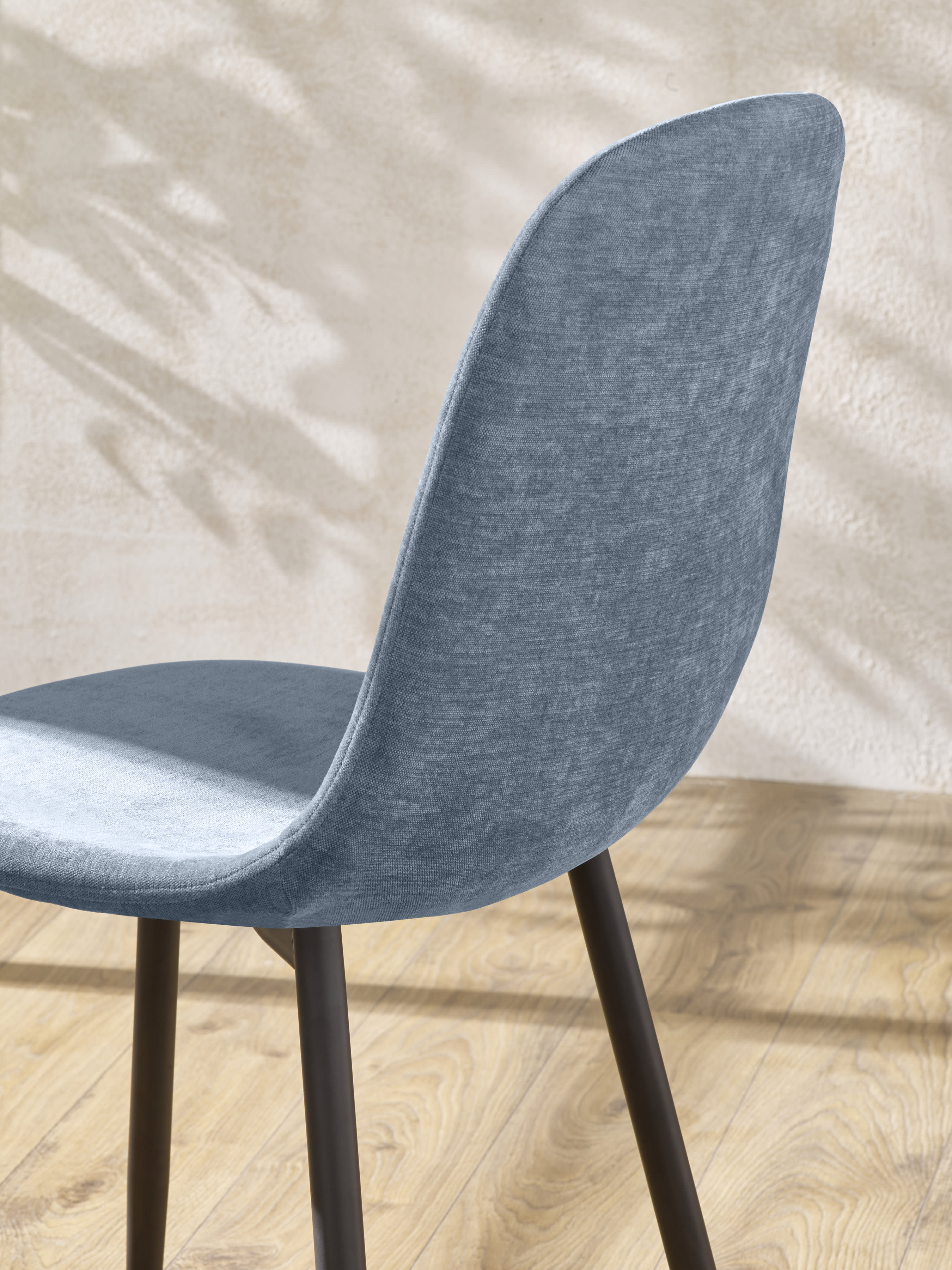 Cellini Round Oak Effect Dining Table Set with 4 Lottie Blue Chenille Upholstered Dining Chairs – Natural Oak Effect