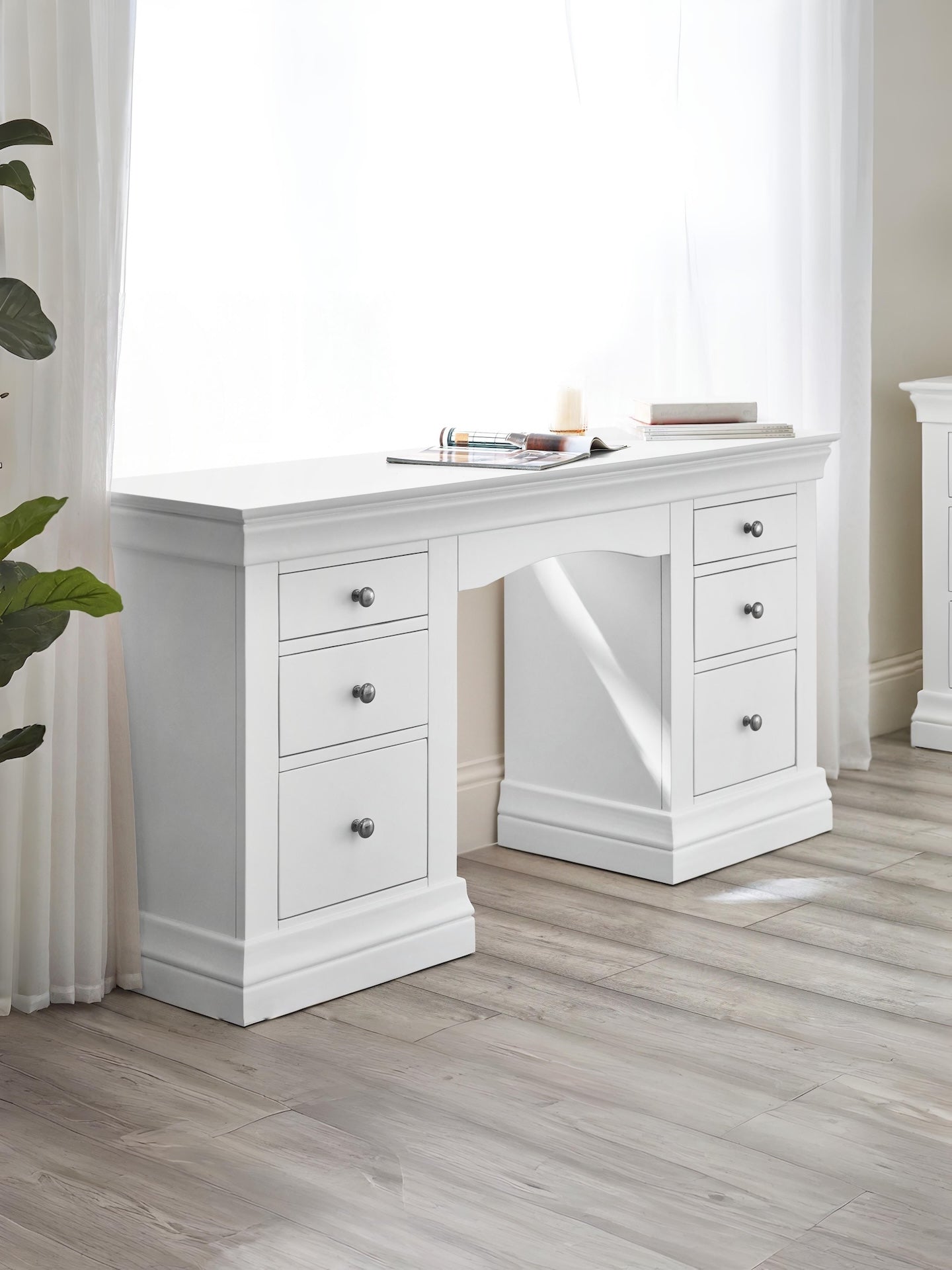 Clermont Dressing Table - Surf White – Julian Bowen, view 2