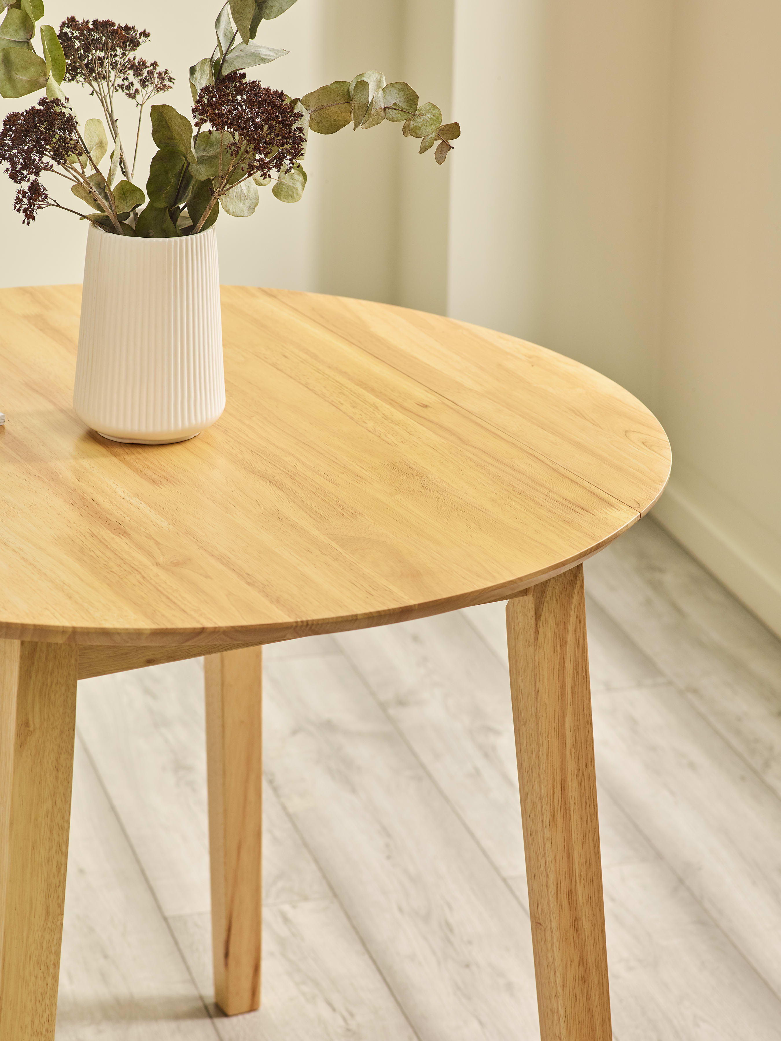 Coast Natural Oak 55- Drop Leaf Extending Round Dining Table – Natural Oak Effect