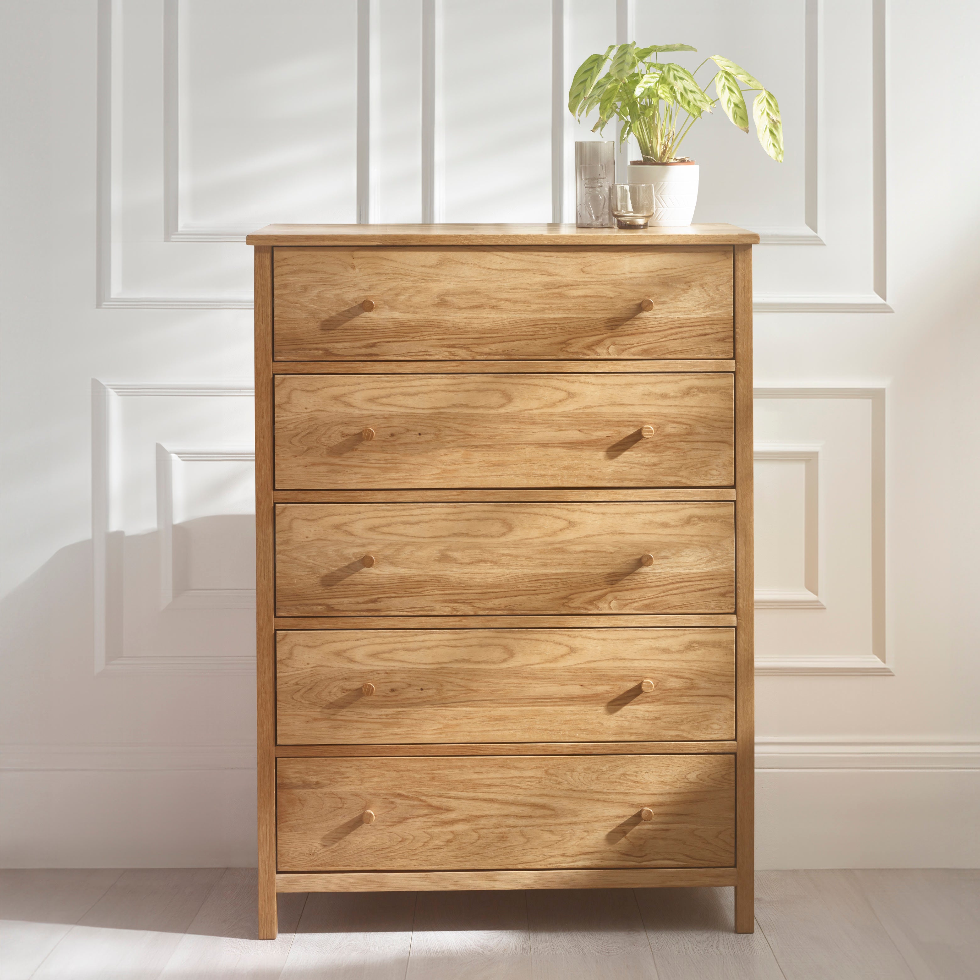 Coxmoor 5 Drawer Wide Chest - Oak – Julian Bowen