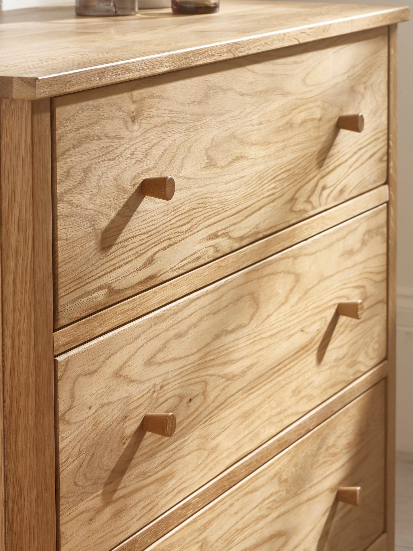 Coxmoor 5 Drawer Wide Chest - Oak – Julian Bowen, view 4