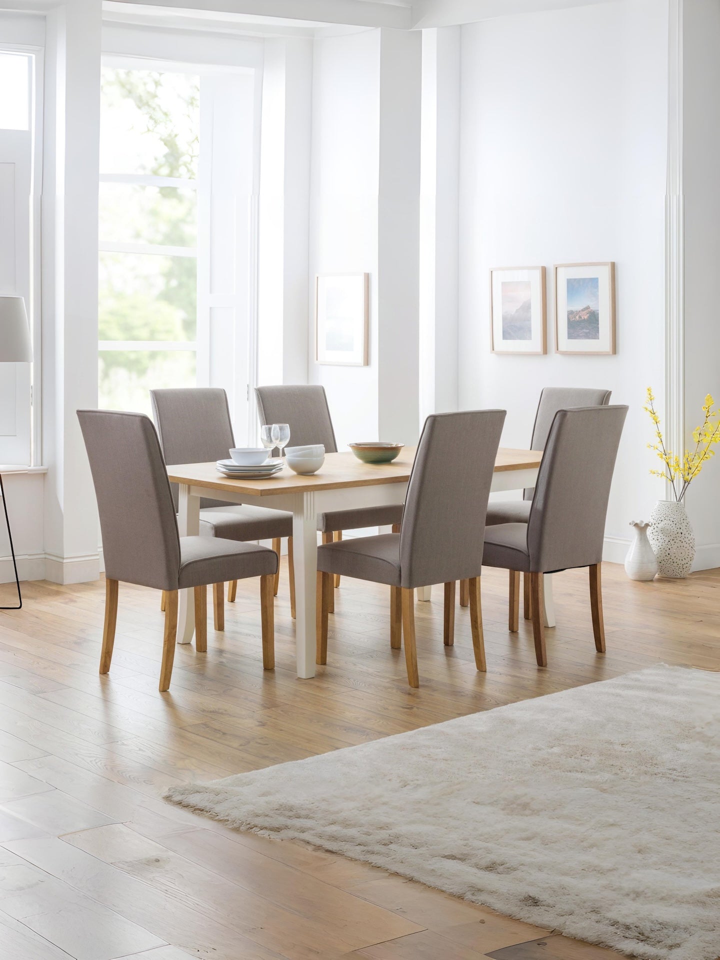 Davenport Extending Dining Table – Julian Bowen, view 2