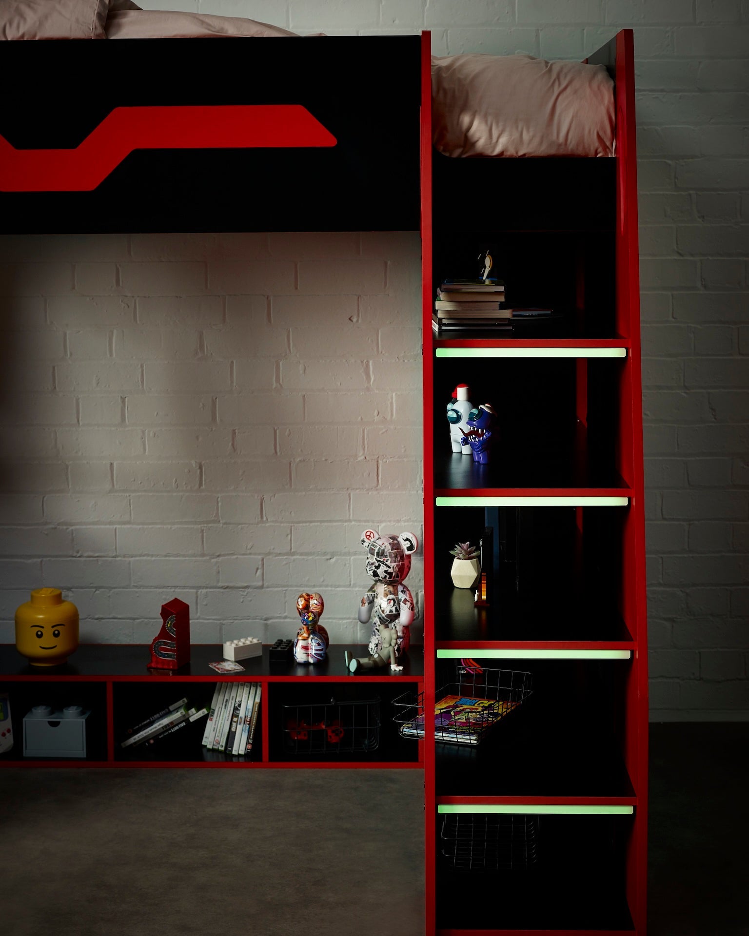 Eagle Single Gaming Highsleeper Bed - Black and Red – Julian Bowen, view 14