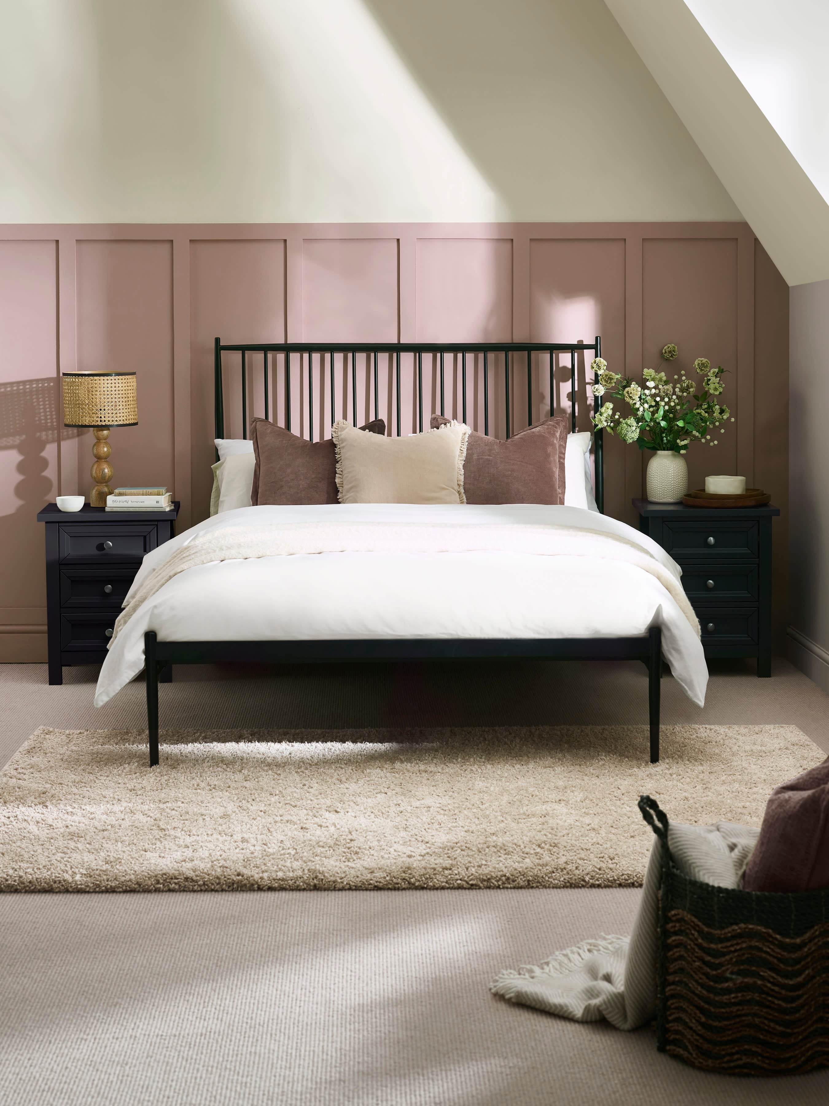 Floyd Black Metal Spindle Bed