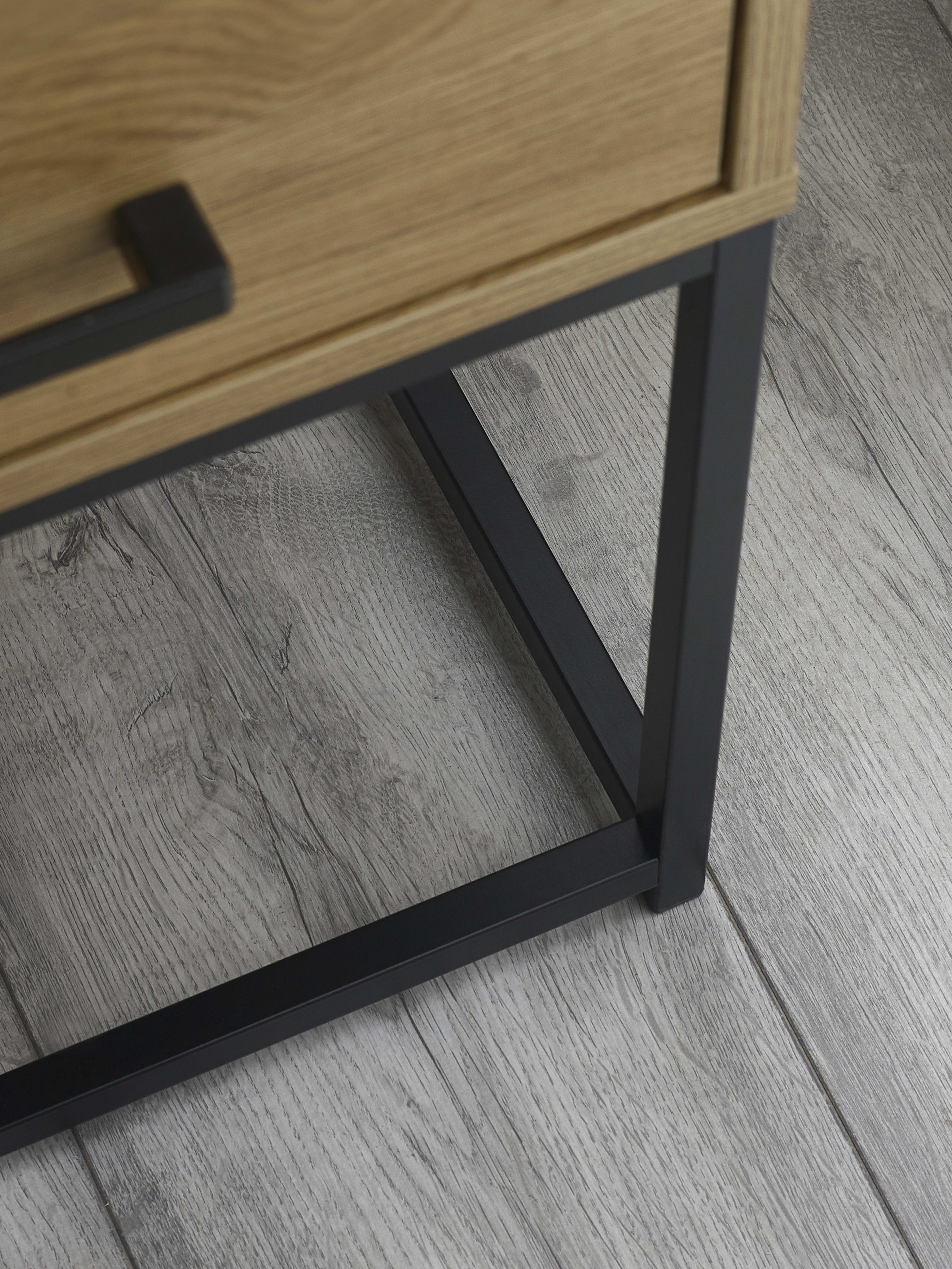 Harlow Light Oak Effect 1 Drawer Bedside Table
