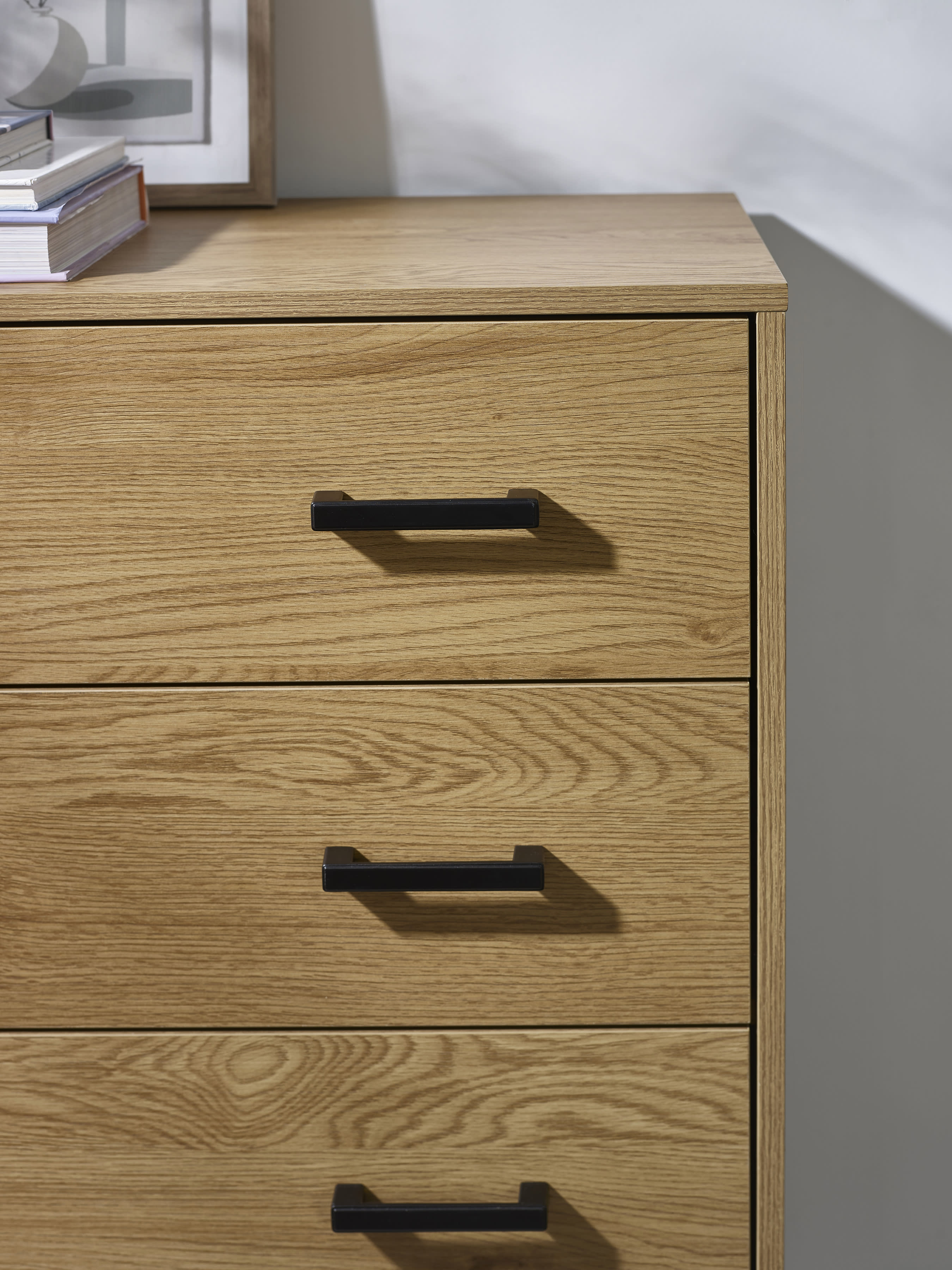 Harlow Light Oak Effect 4 Drawer Chest