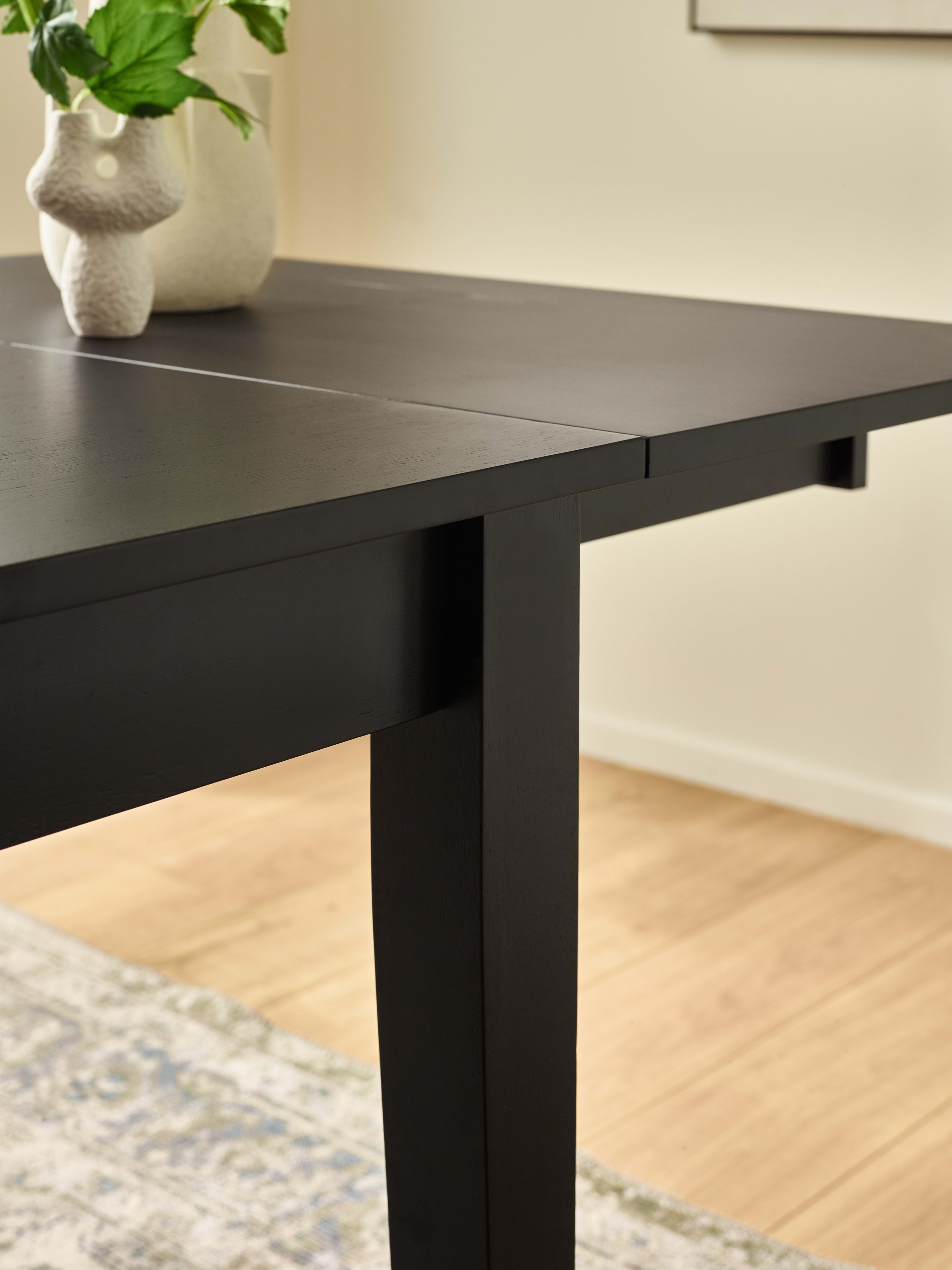 Knoxley Black Oak Rectangular 173-251cm Extending Dining Table – Black Oak Effect