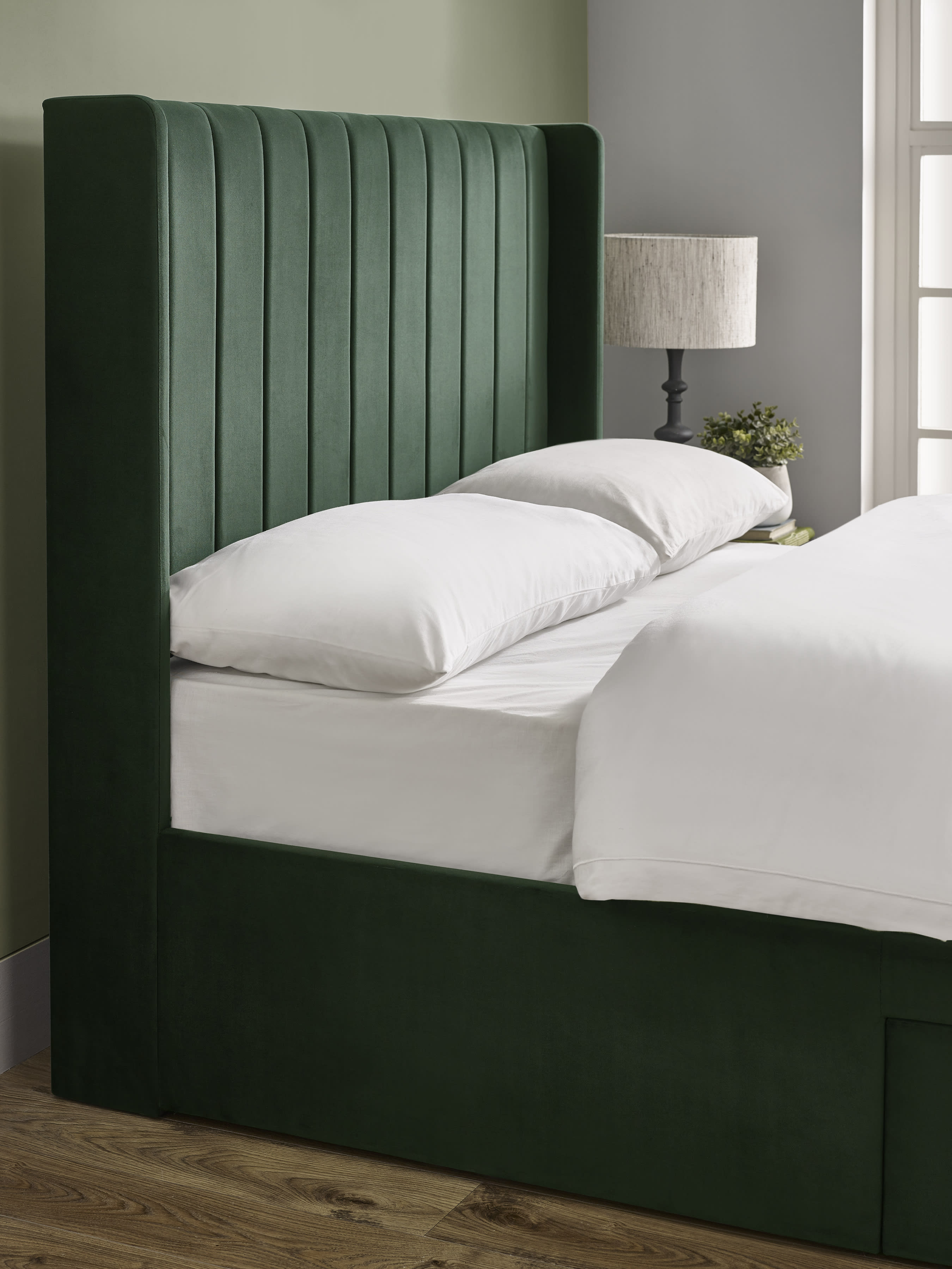 Leila Bottle Green Dual Storage Door Bed – Bottle Green Velvet