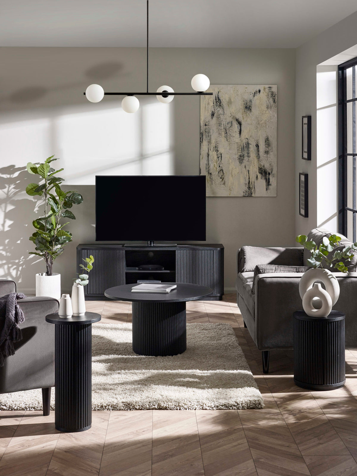 Louis Fluted Round Coffee Table - Black