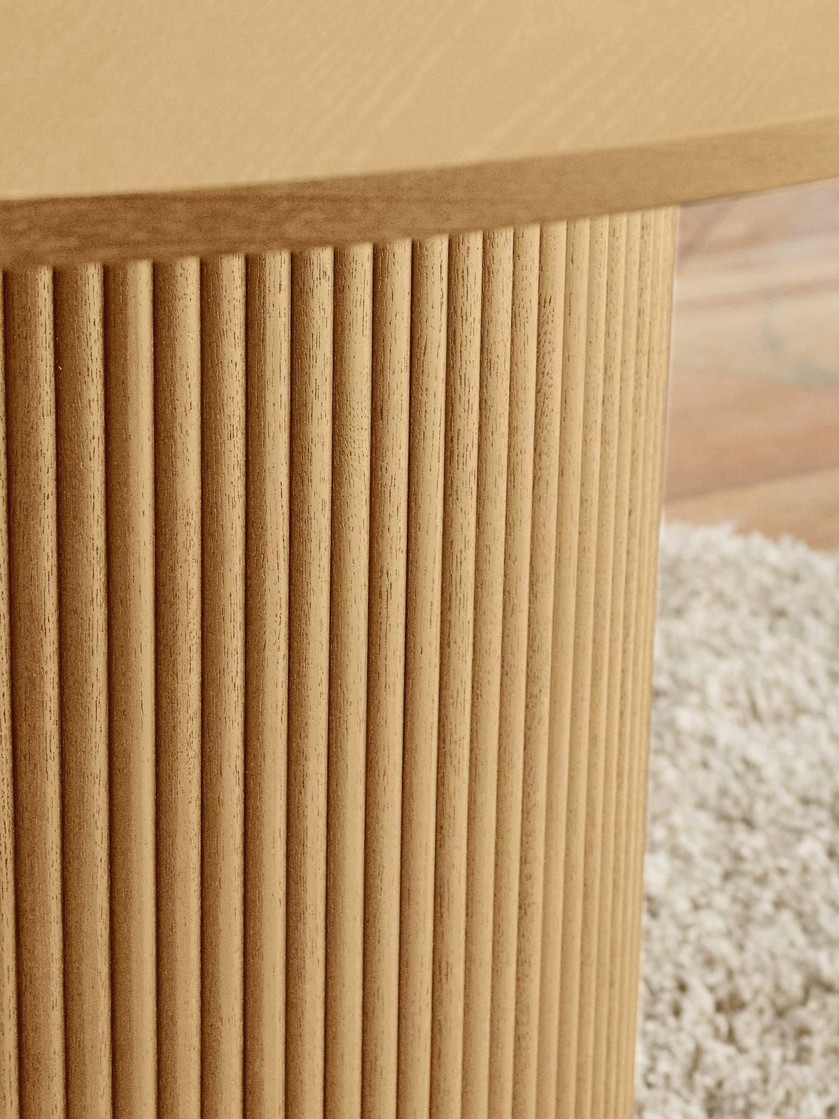 Louis Light Oak Fluted Round Dining Table – Light Oak Effect