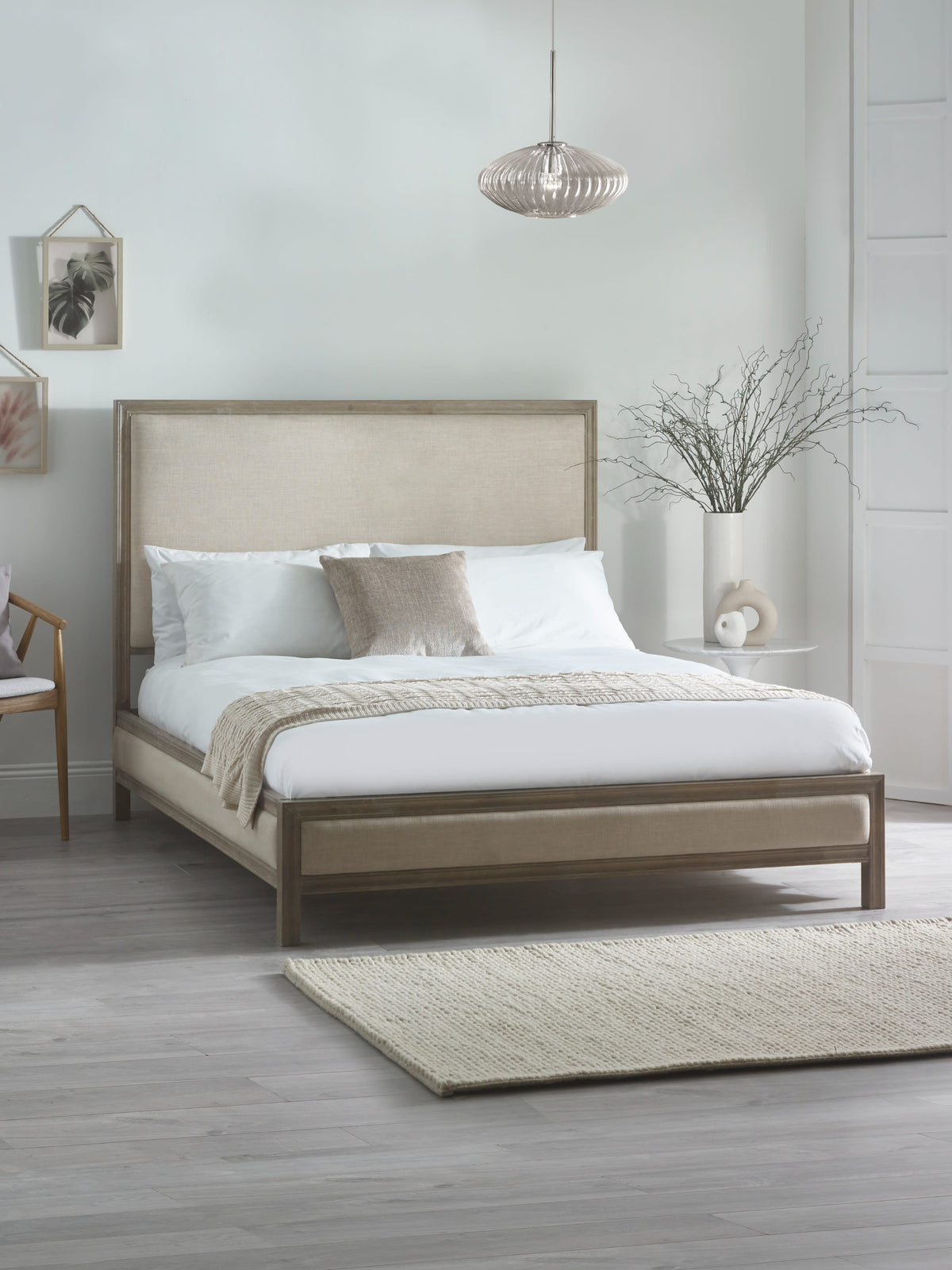 Lucie Bed