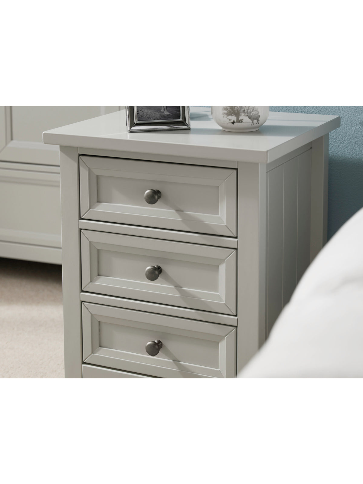 Maine 3 Drawer Bedside- Dove Grey