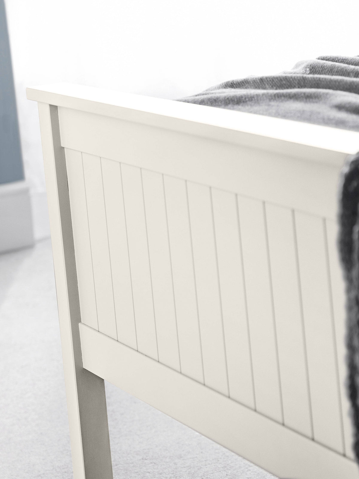 Maine Wooden Bed - Surf White