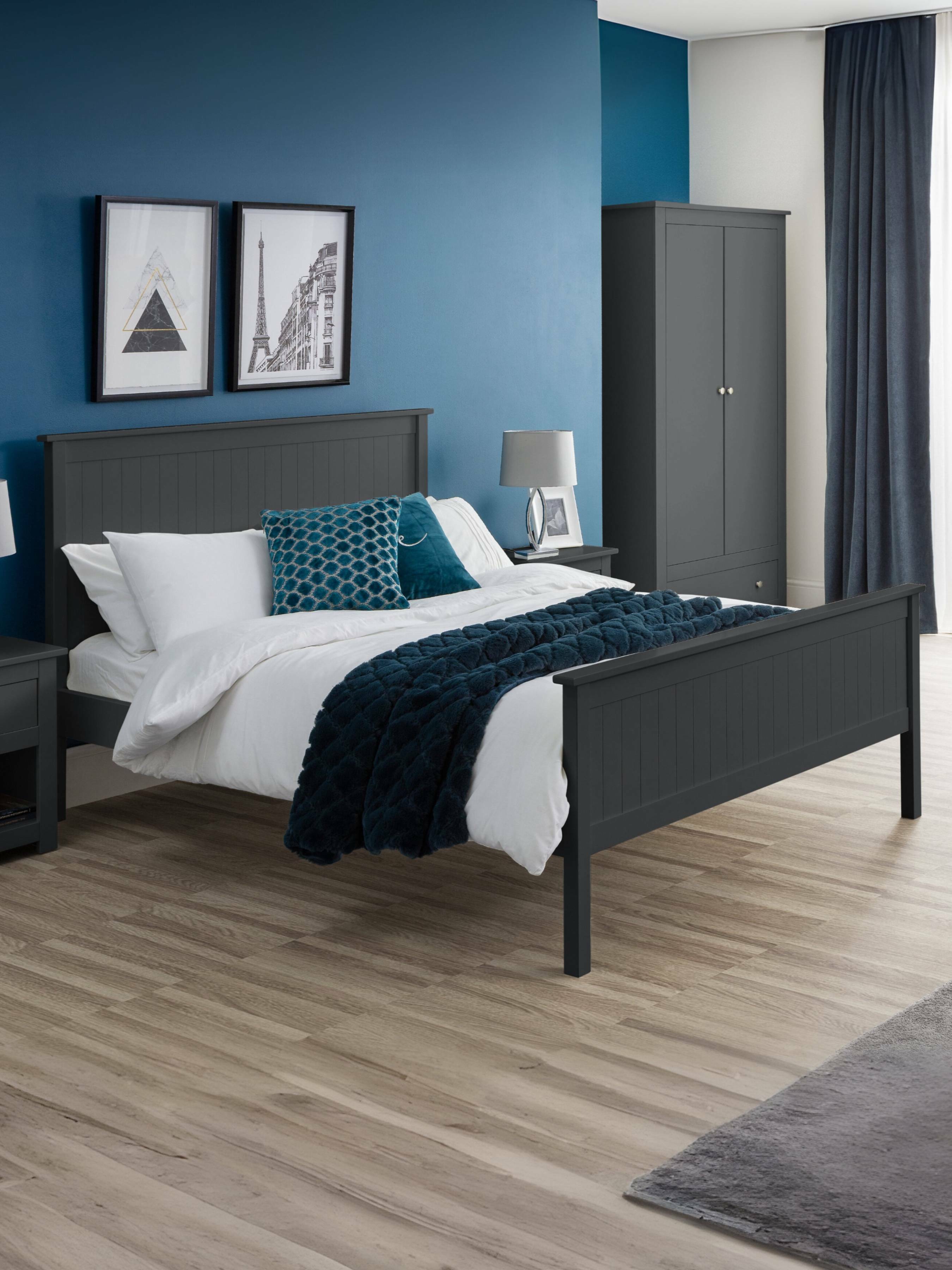 Maine Anthracite Black Bed