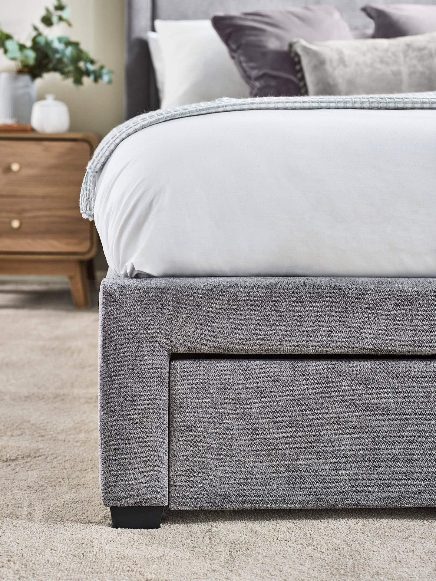 Mayfair 4 Drawer Storage Bed – Julian Bowen, view 16
