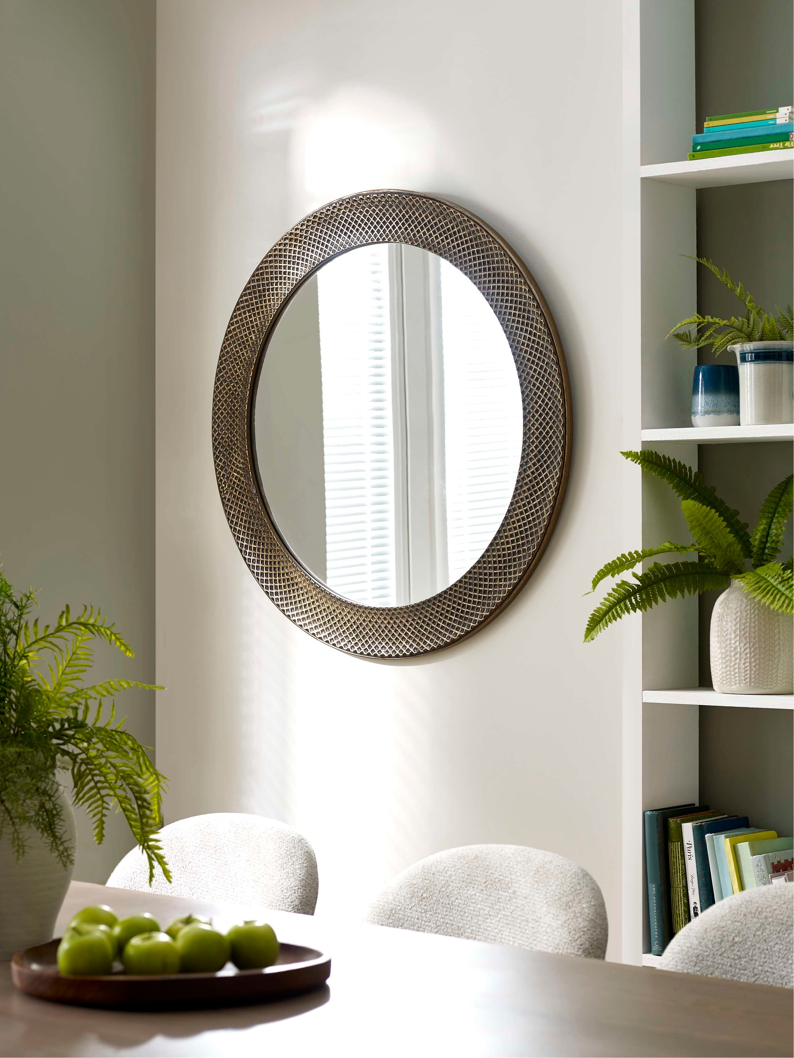 Iggy Round Wall Mirror – Brass Effect