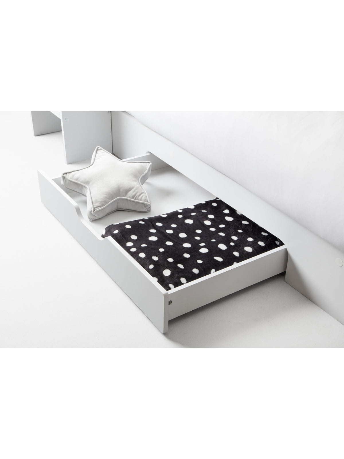 Orion Triple Sleeper White