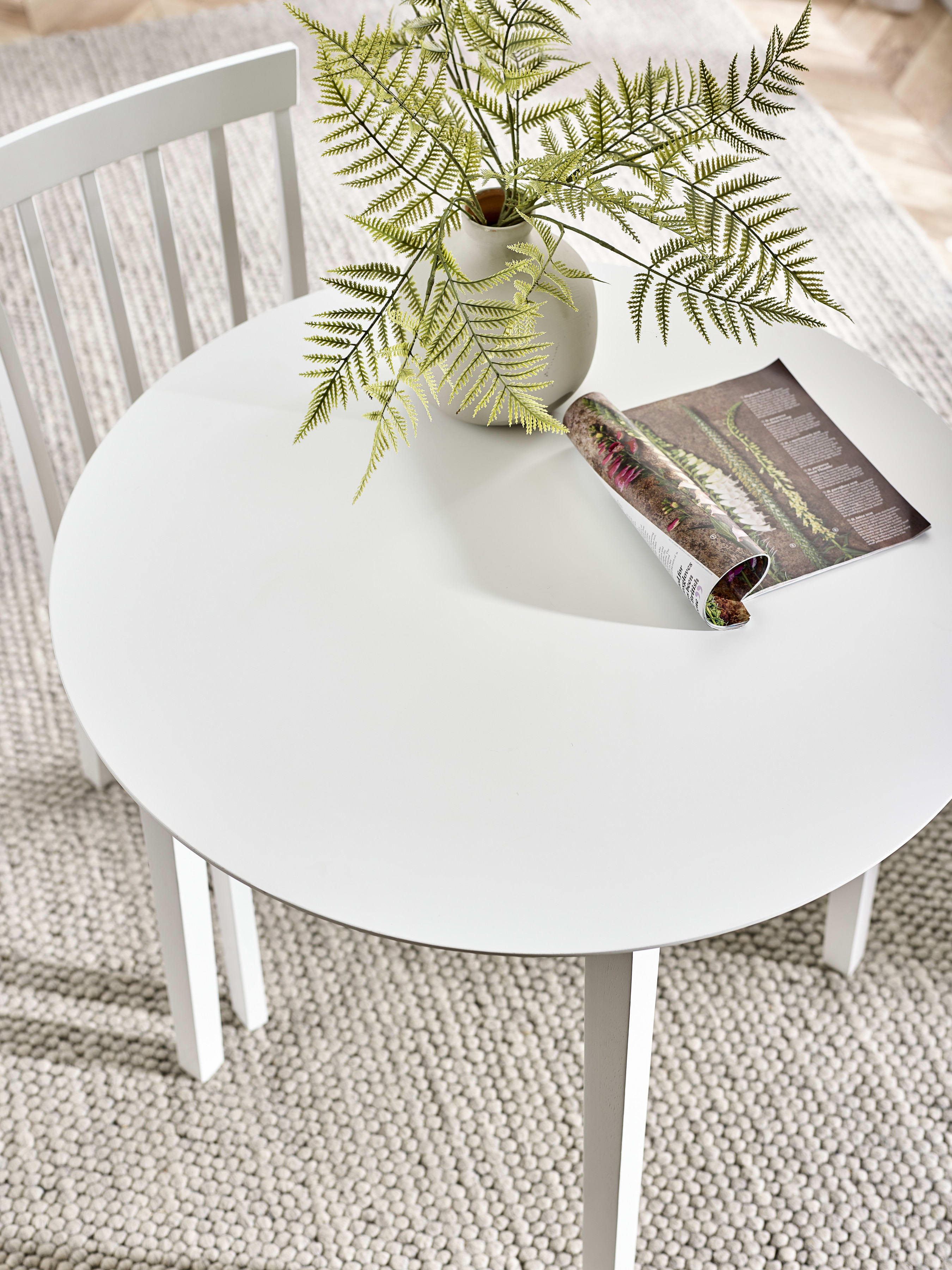 Orwell White Round Table with 4 Chairs Dining Set