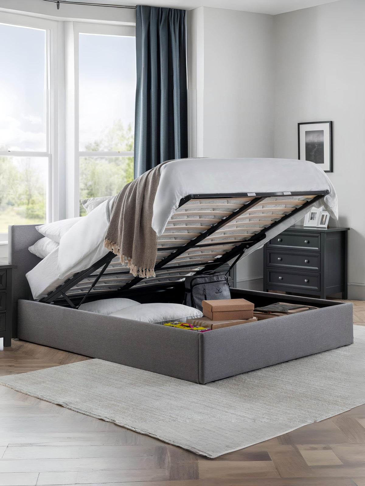 Rialto Lift-Up Storage Bed In Linen Fabric - Light Grey