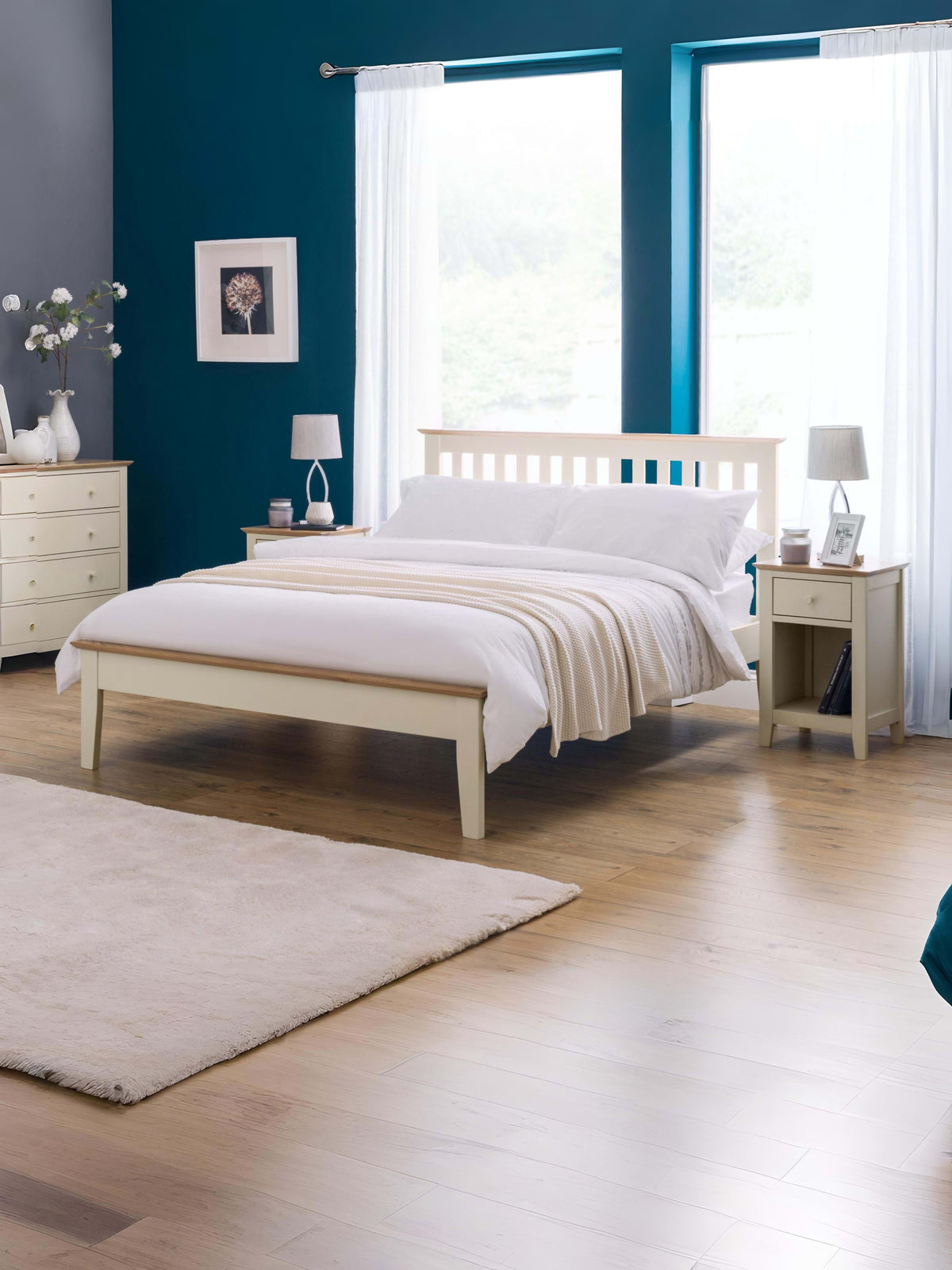 Salerno Shaker Bed - Ivory/Natural Oak