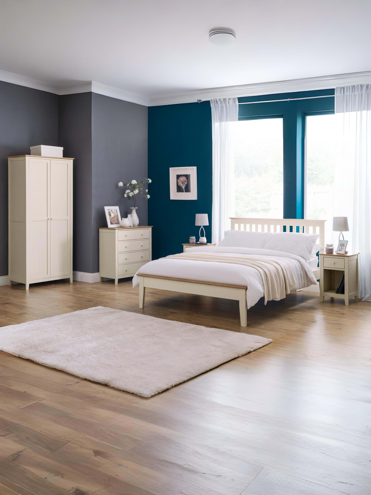 Salerno Shaker Bed - Ivory/Natural Oak