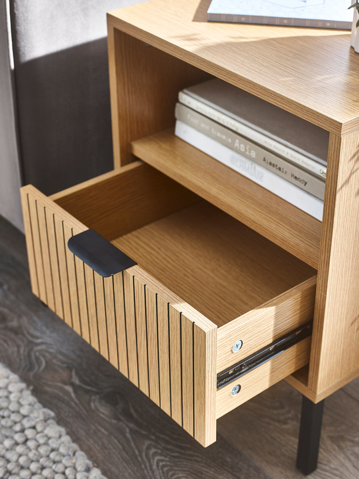Sia Side Table