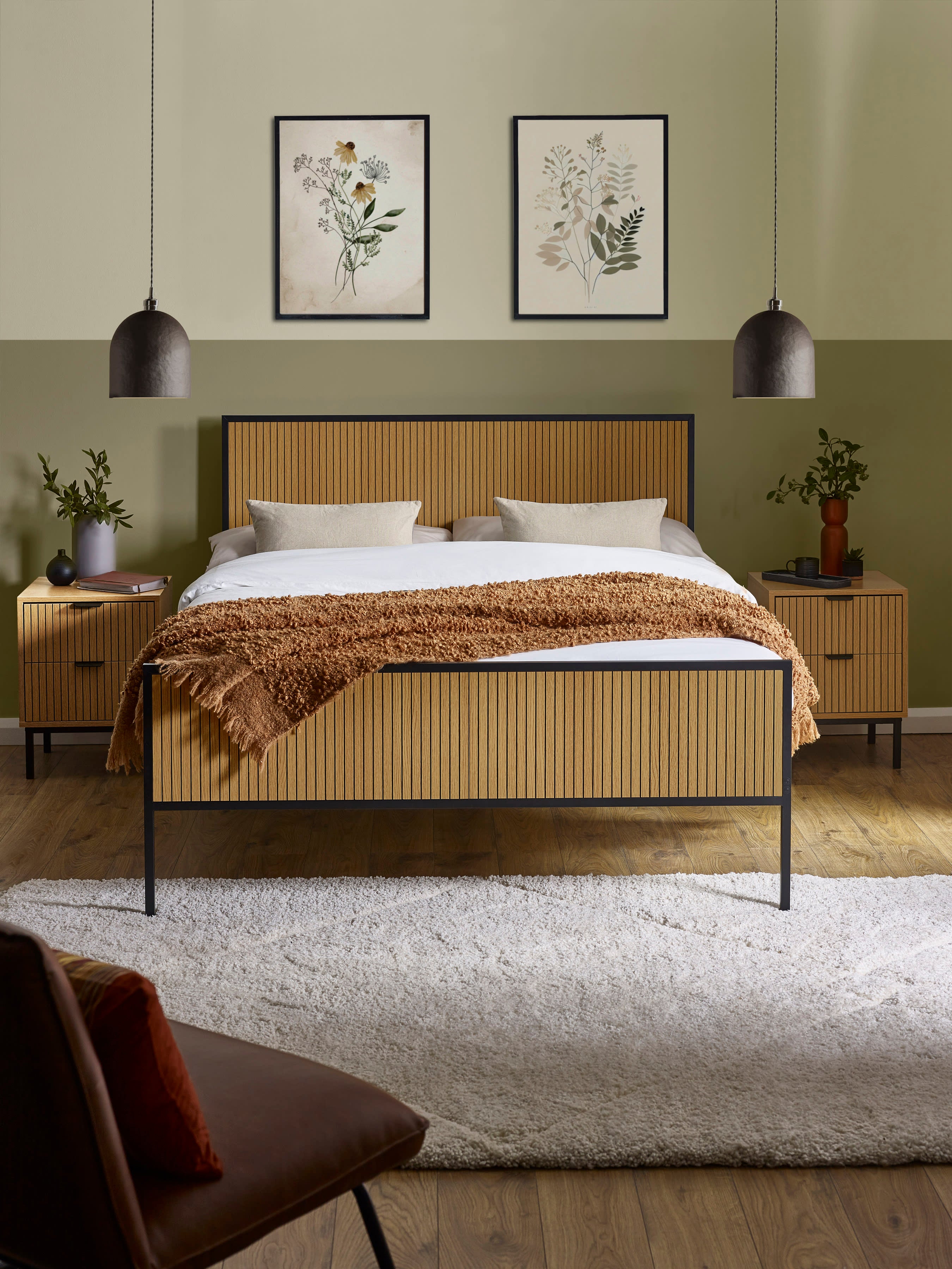 Sia Oak Effect Bed Frame – Natural Oak Effect
