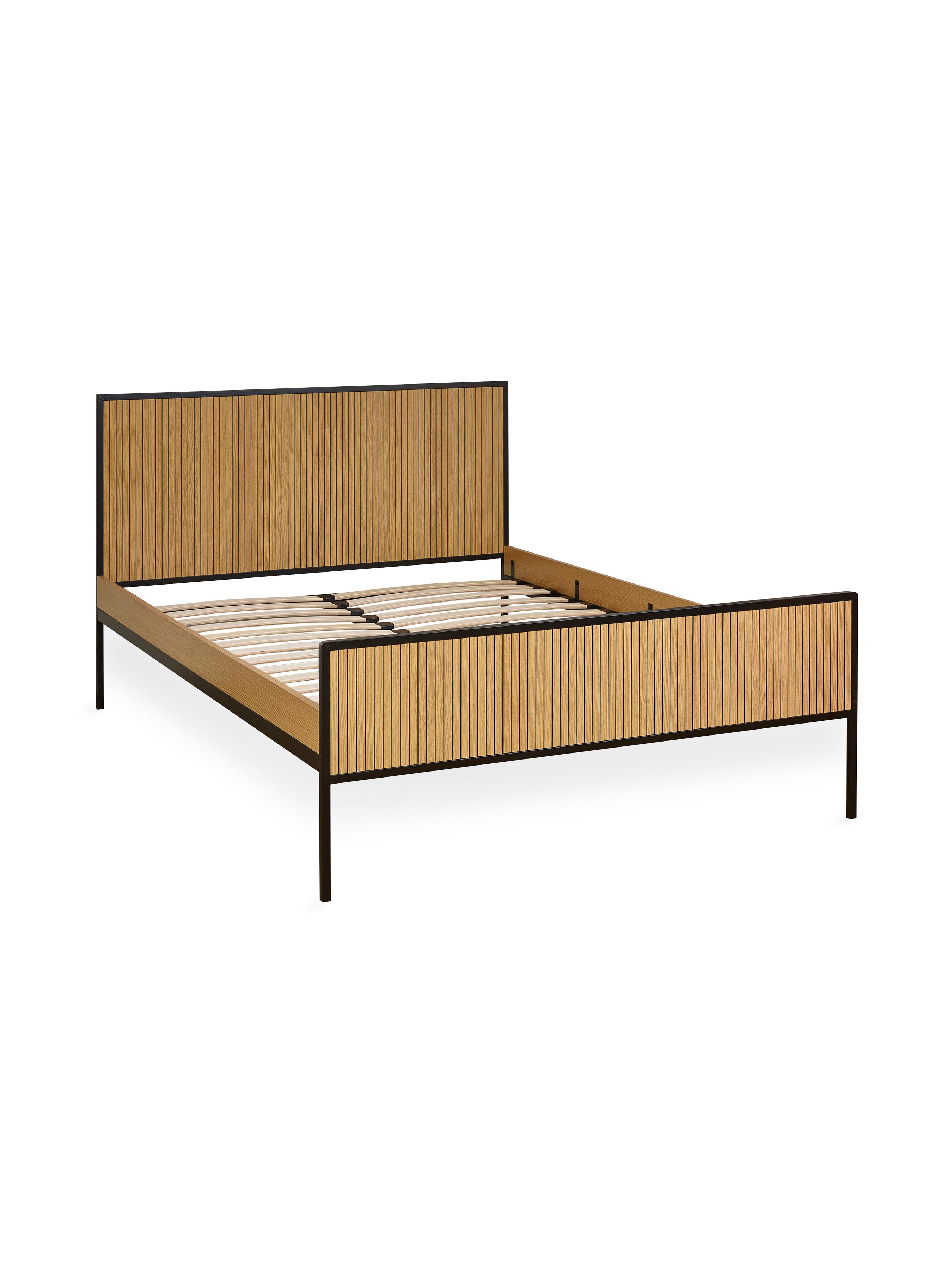 Sia Oak Effect Bed Frame – Natural Oak Effect