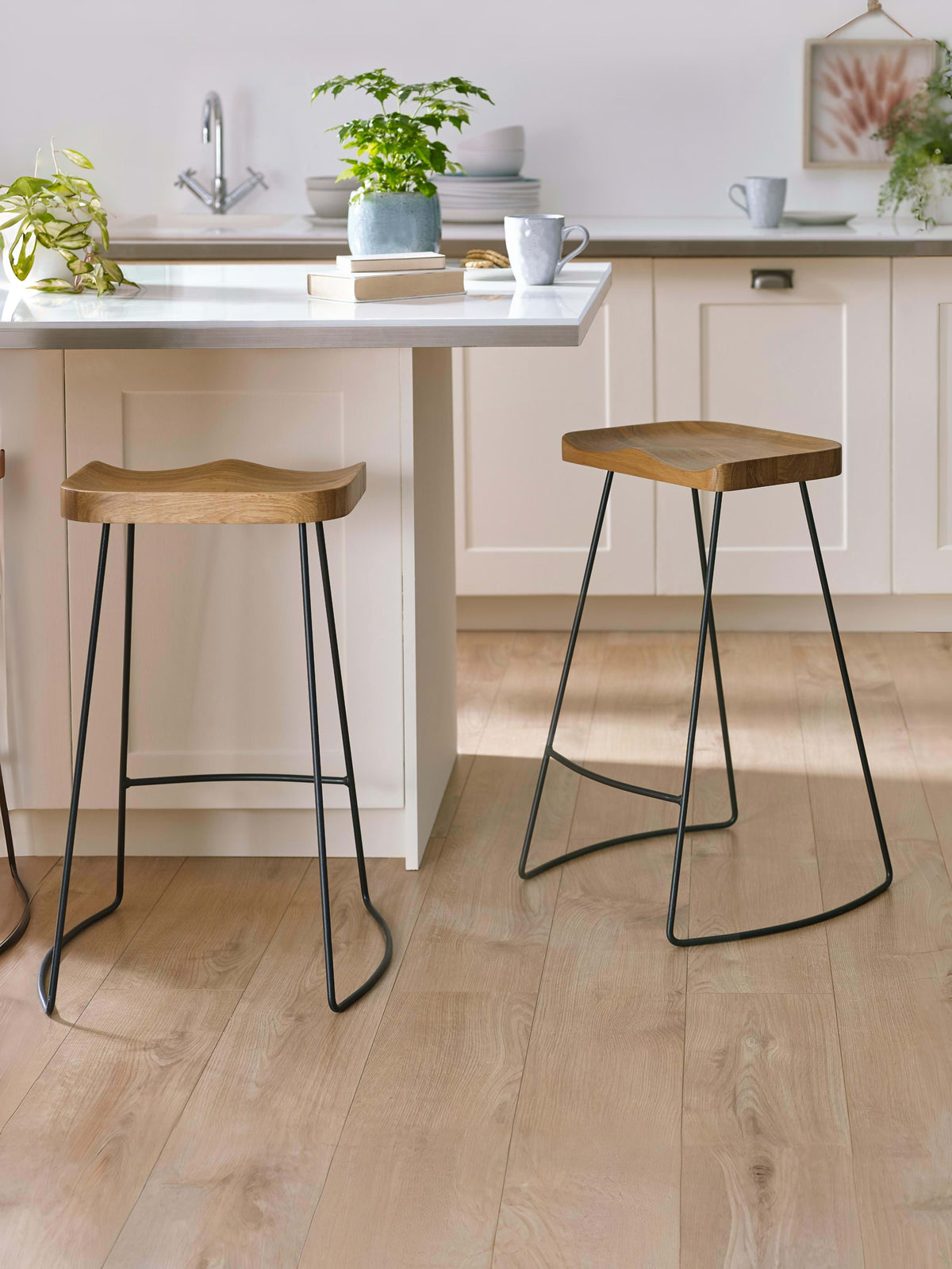 Travis Bar Stools (Set of 2)